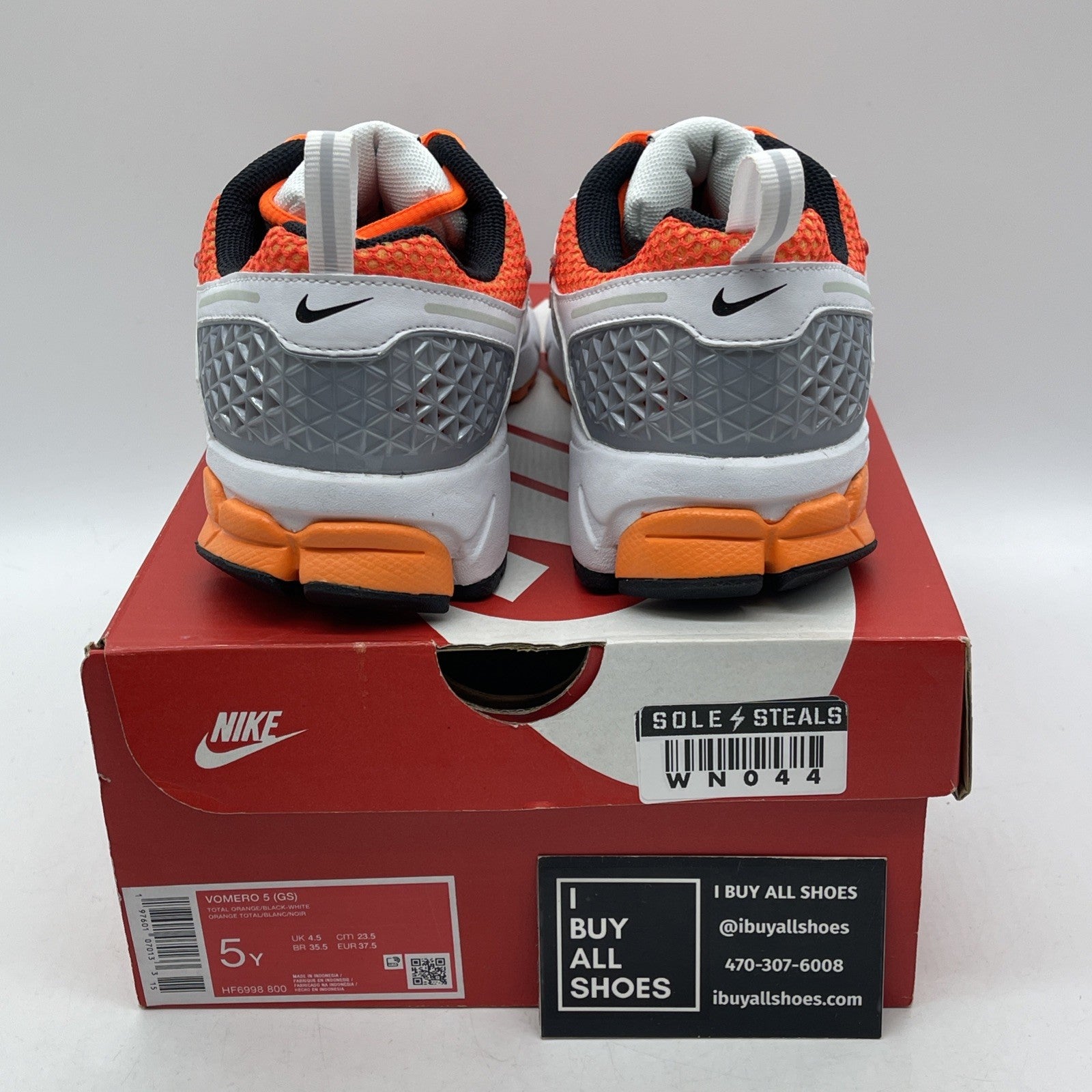Size 5Y - Nike Air Zoom Vomero 5 GS Total Orange Black Suede (HF6998-800)