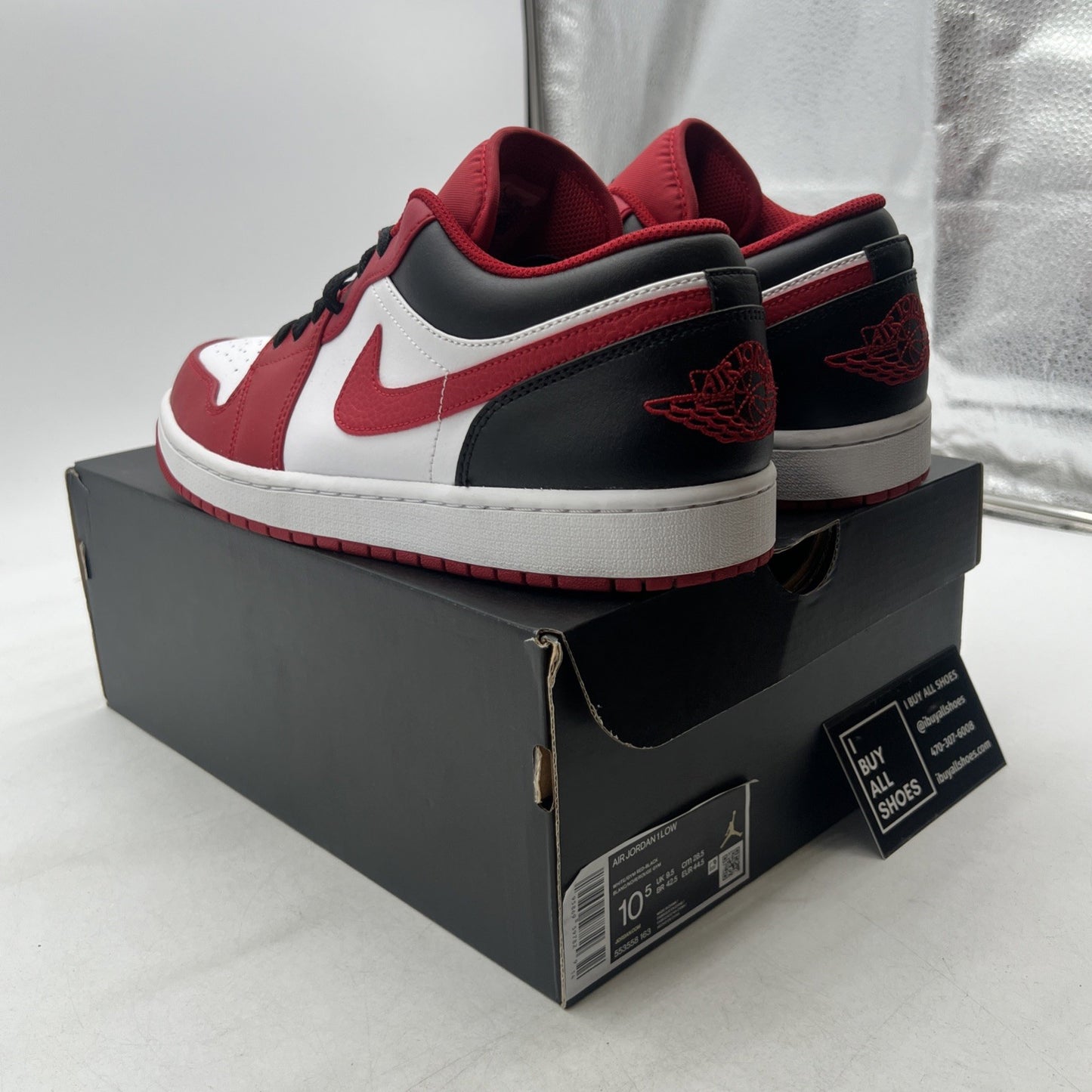 Size 10.5 - Air Jordan 1 Low Reverse Black Toe (553558-163)