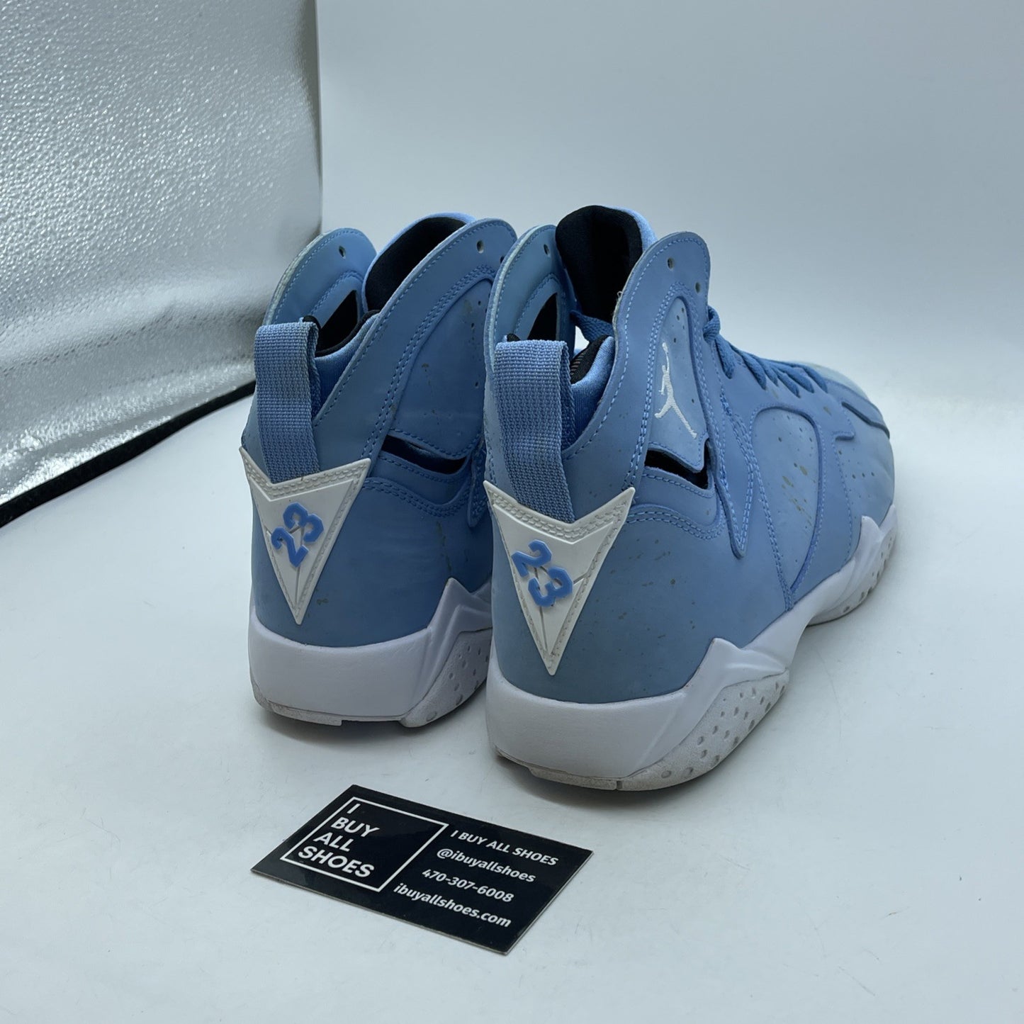 Size 9 - Air Jordan 7 Retro Pantone Blue White Suede (304775-400)