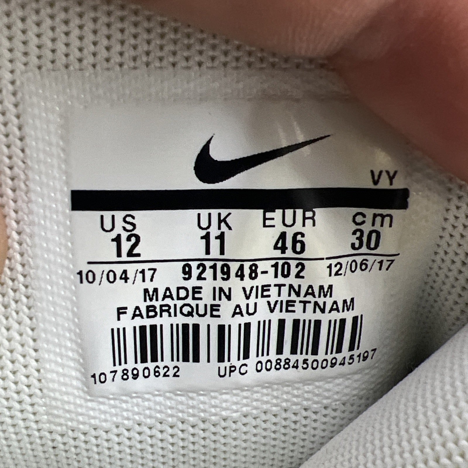Size 12 - Nike Air More Uptempo White Varsity Red 2018 (921948-102)