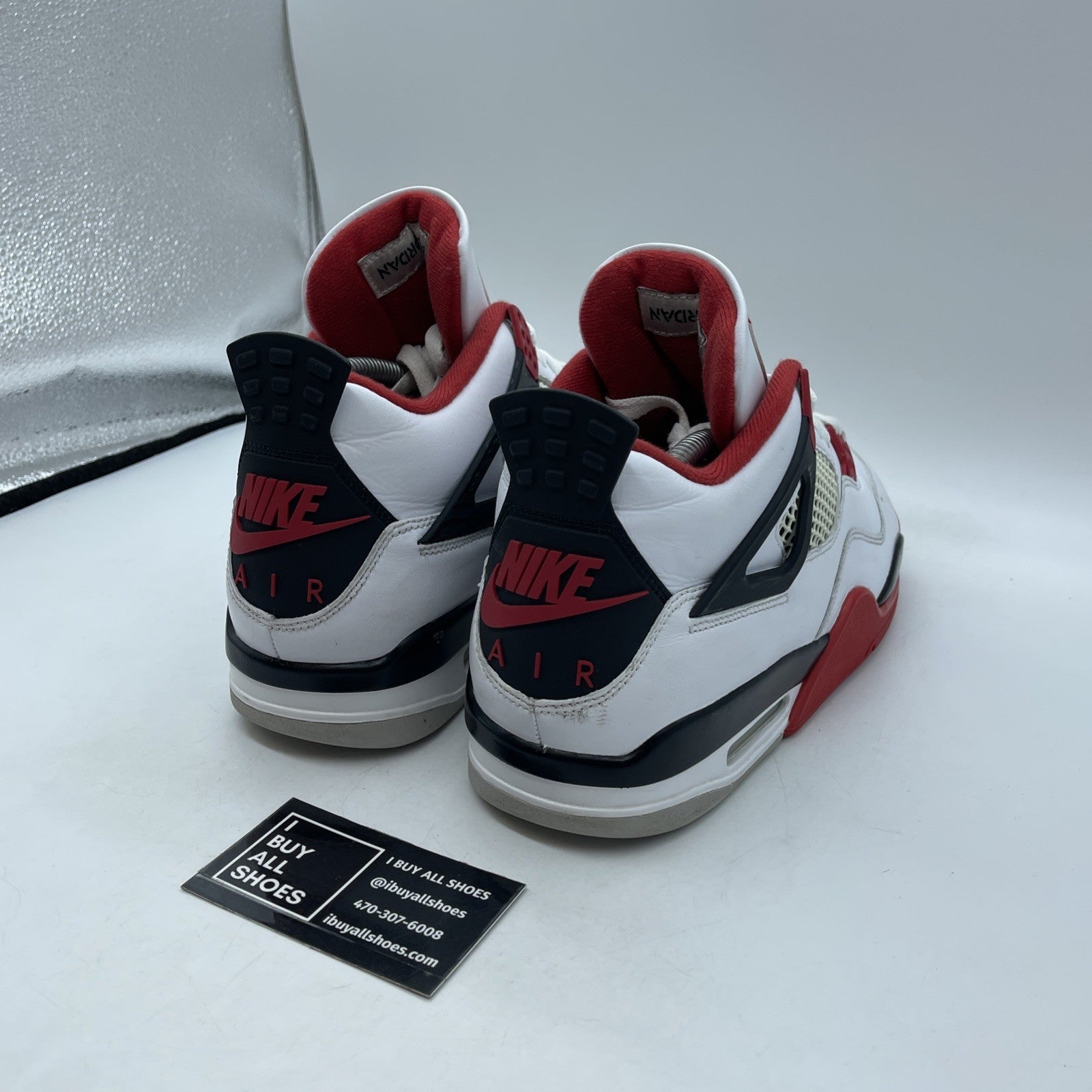 Size 10 - Jordan 4 Retro OG Mid Fire Red Black White Leather (DC7770-160)