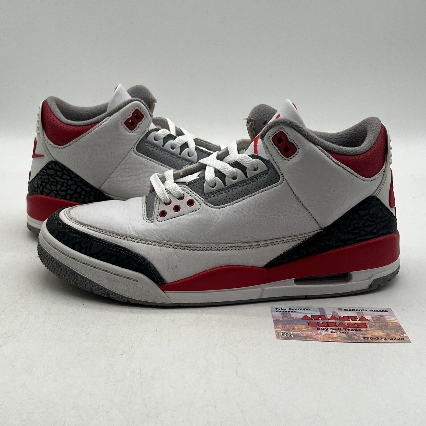 Size 9.5 - Jordan 3 Retro Mid Fire Red White Black Leather (DN3707-160)