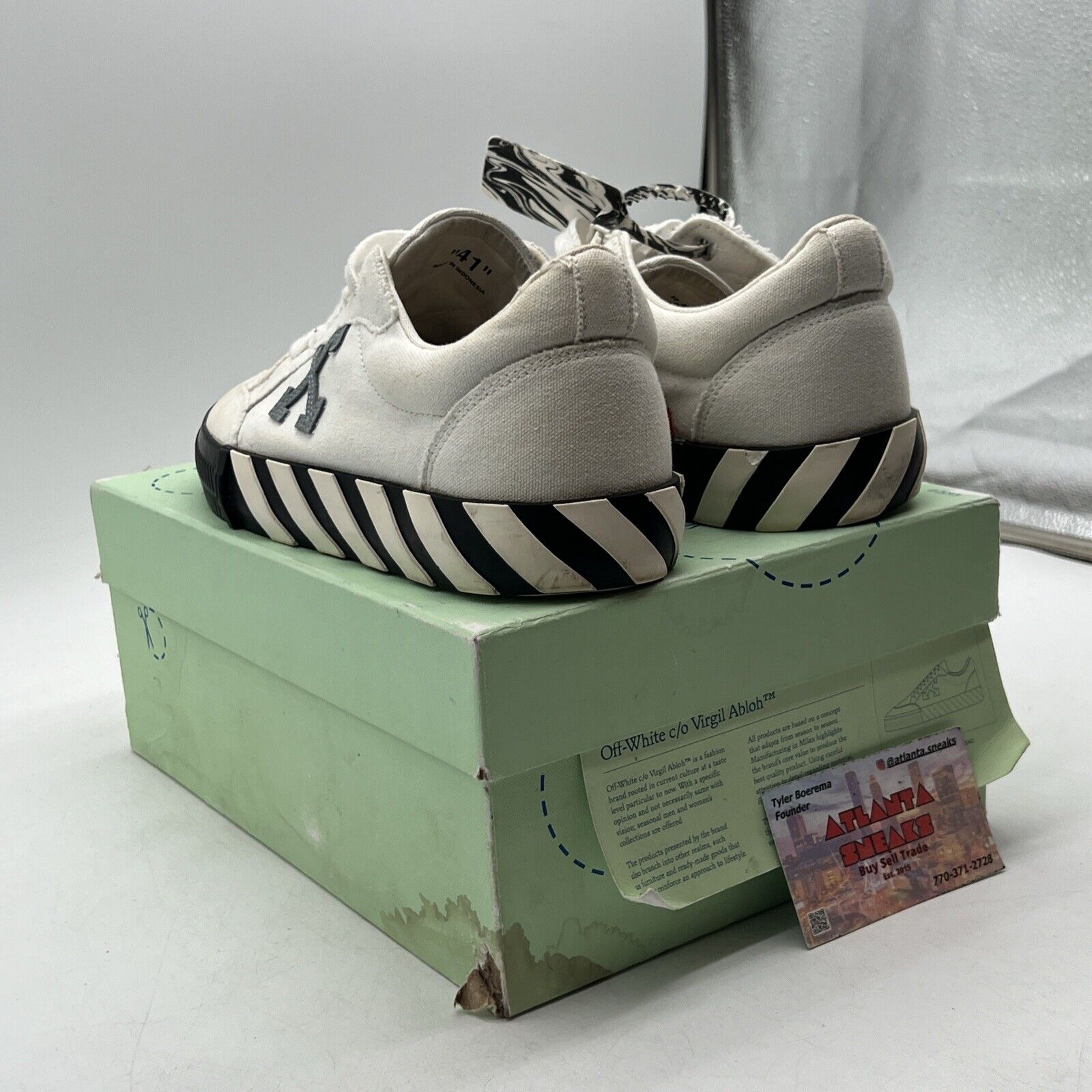 Size 8 - Off-White Vulc Sneaker White Black Light Blue (OMIA085R21FAB0020140)