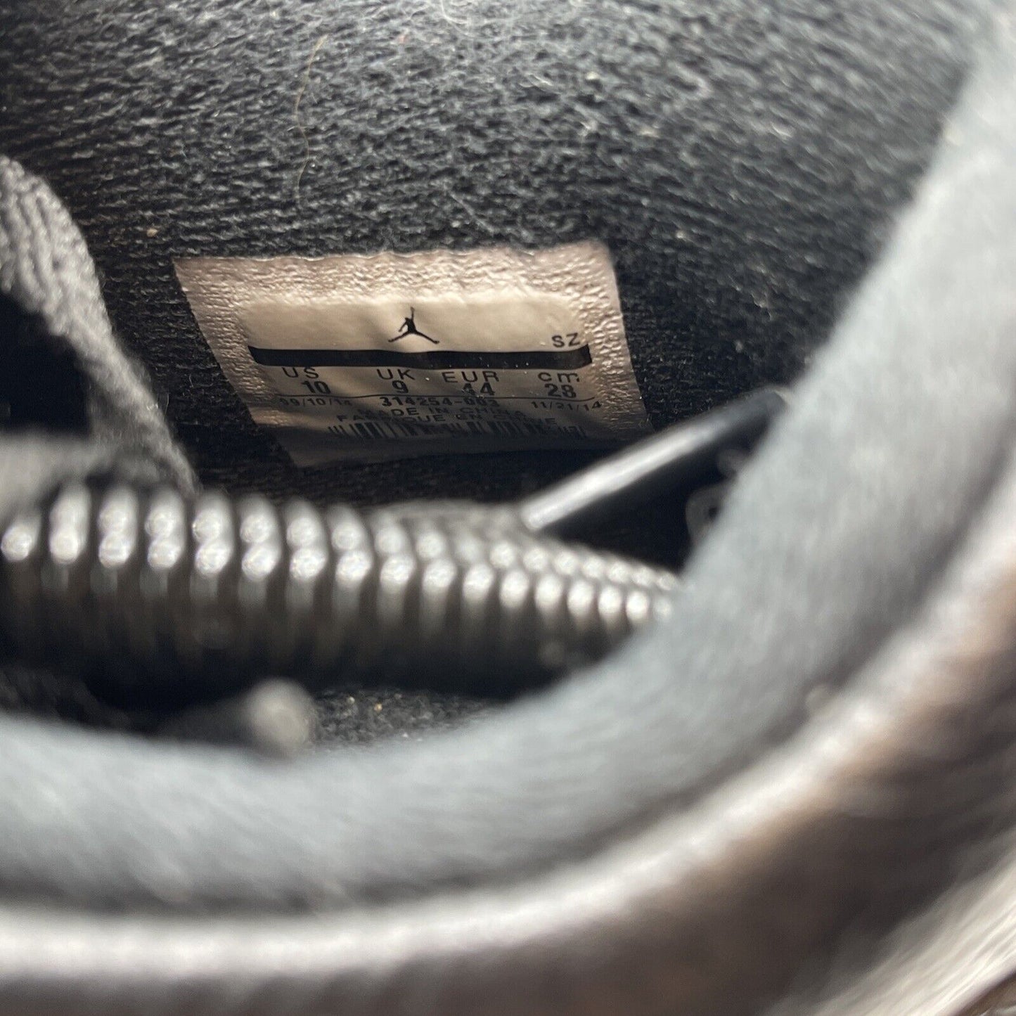 Size 10 - Jordan 4 Retro LS oreo Black Grey Leather (314254-003)
