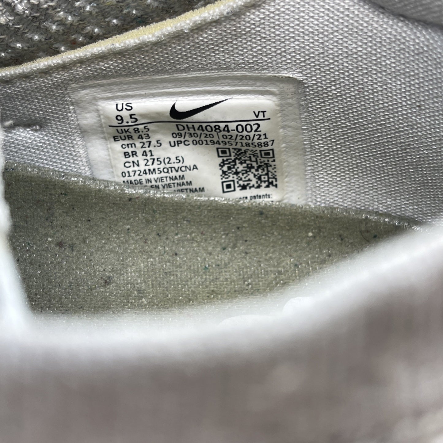 Size 9.5 - Nike Air VaporMax 2021 Flyknit Grey Fog Bright Mango
