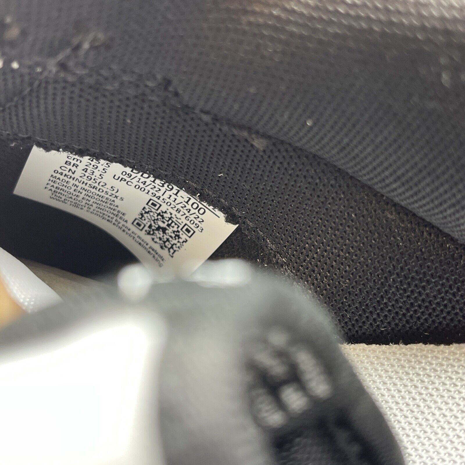 Size 11.5 - Nike Dunk Low Black White Leather (DD1391-100)