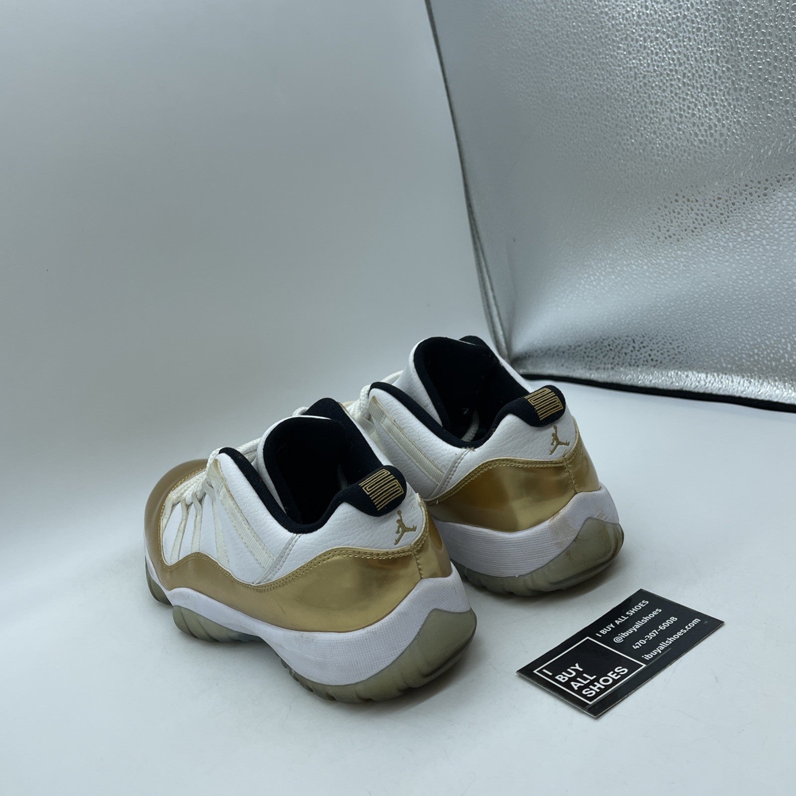 Size 10.5 - Air Jordan 11 Retro Low Closing Ceremony Leather (528895-103)