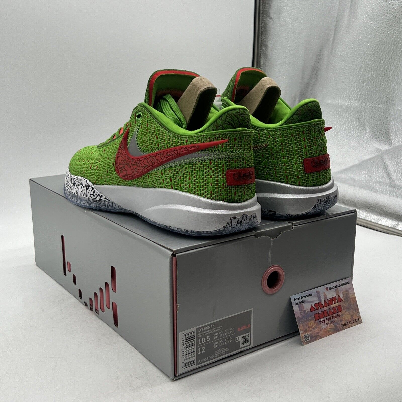 Size 10.5 - Nike LeBron 20 Stocking Stuffer White Green Leather (FJ4955-300)