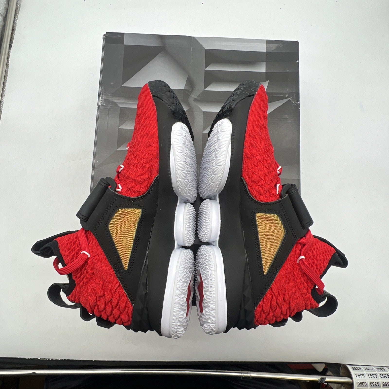 Size 9 - Nike LeBron 15 PE Red Diamond Turf (AO9144-600)