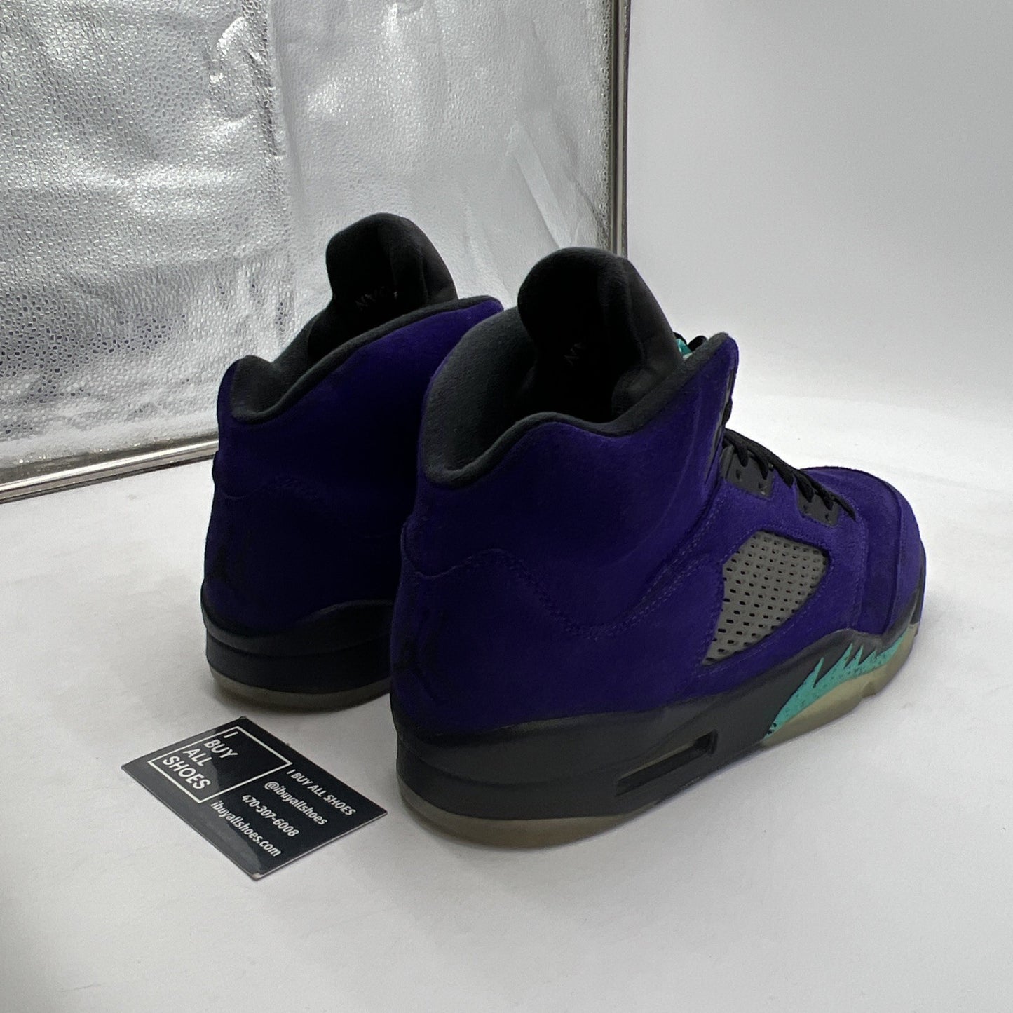 Size 10.5 - Air Jordan 5 Retro Alternate Grape 2020 (136027-500)