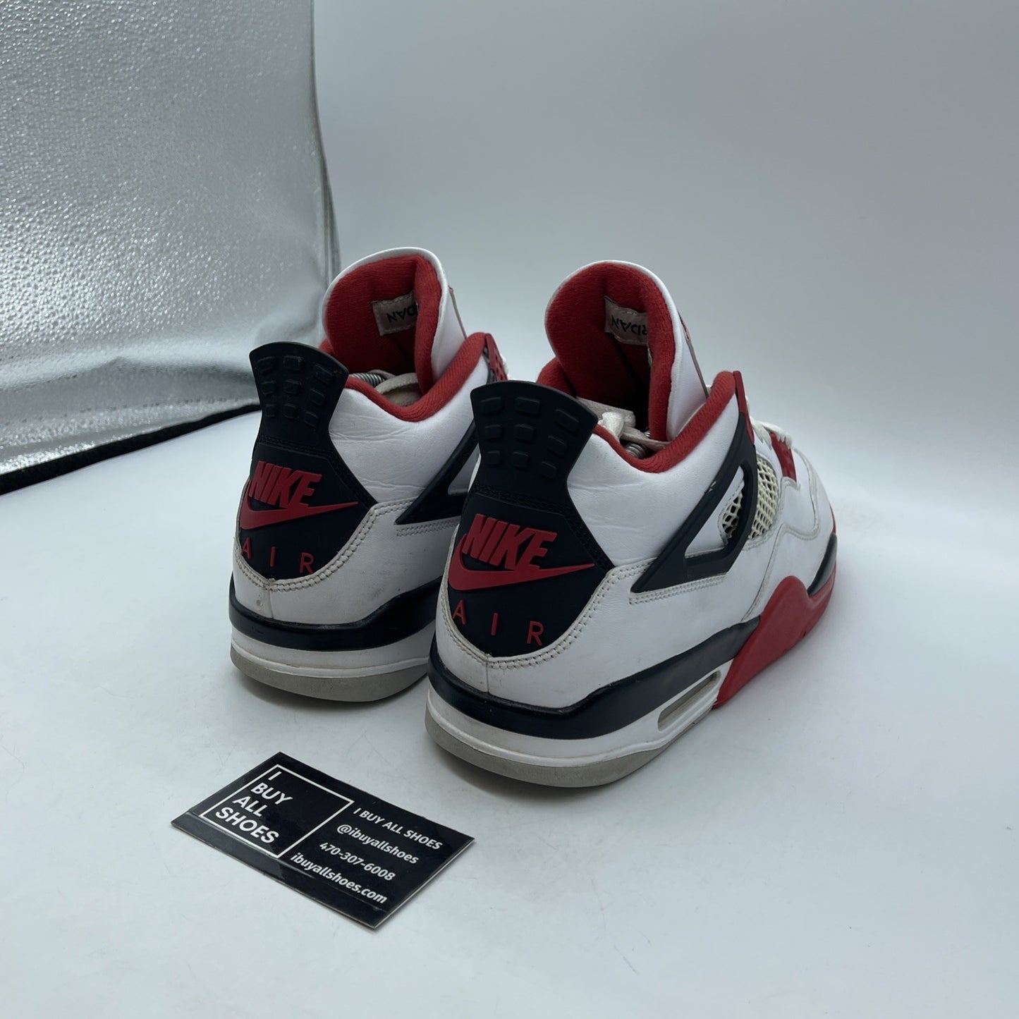 Size 10.5 - Jordan 4 Retro OG Mid Fire Red Black Leather (DC7770-160)