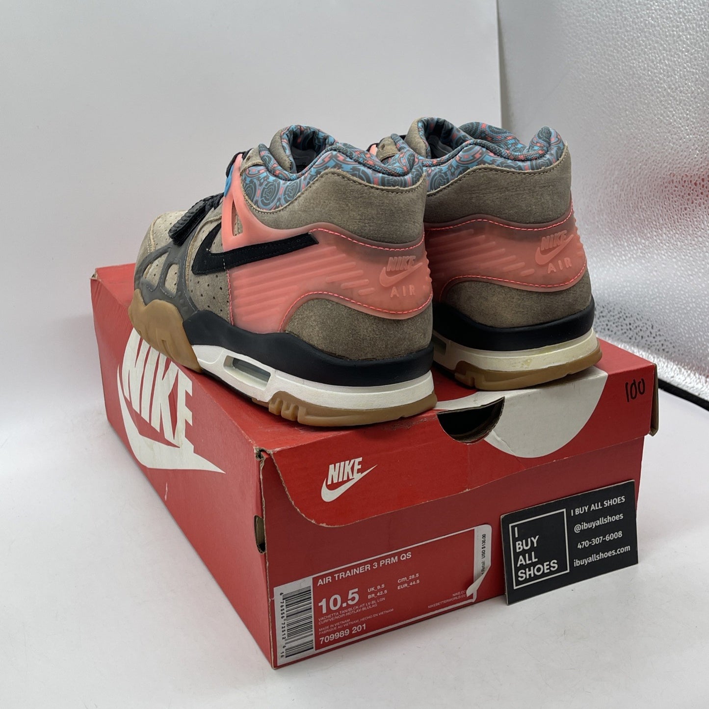 Size 10.5 - Nike Air Trainer 3 Premium Super Bowl Brown Suede (709989-201)
