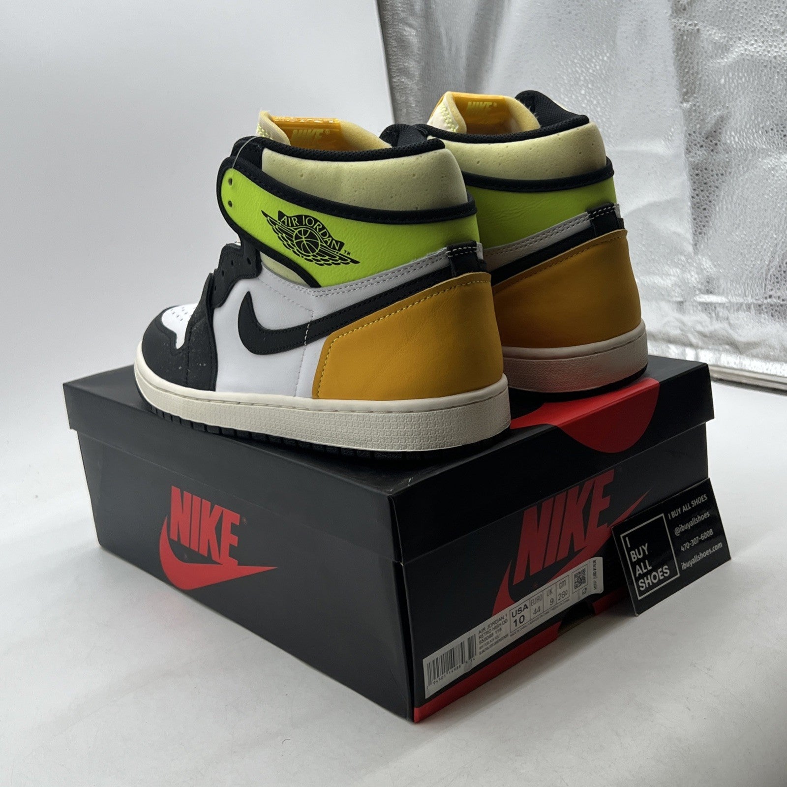Size 10 - Air Jordan 1 Retro High OG Volt (555088-118)