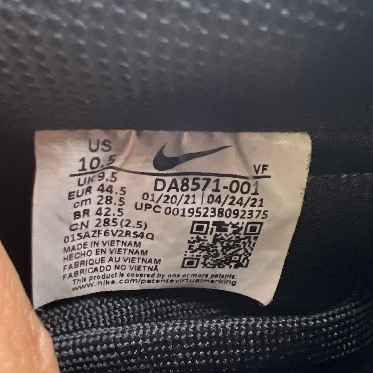 Size 10.5 - Nike Air Force 1 '07 Premium Silver Chain - Black (DA8571-001)