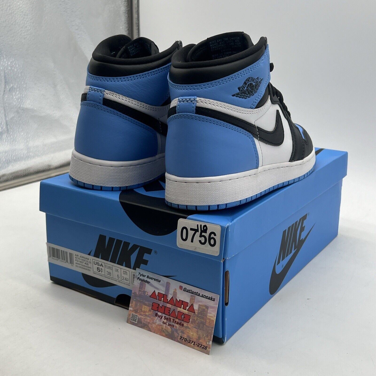 Size 5.5Y - Jordan 1 High Retro OG  University Blue /Black-White