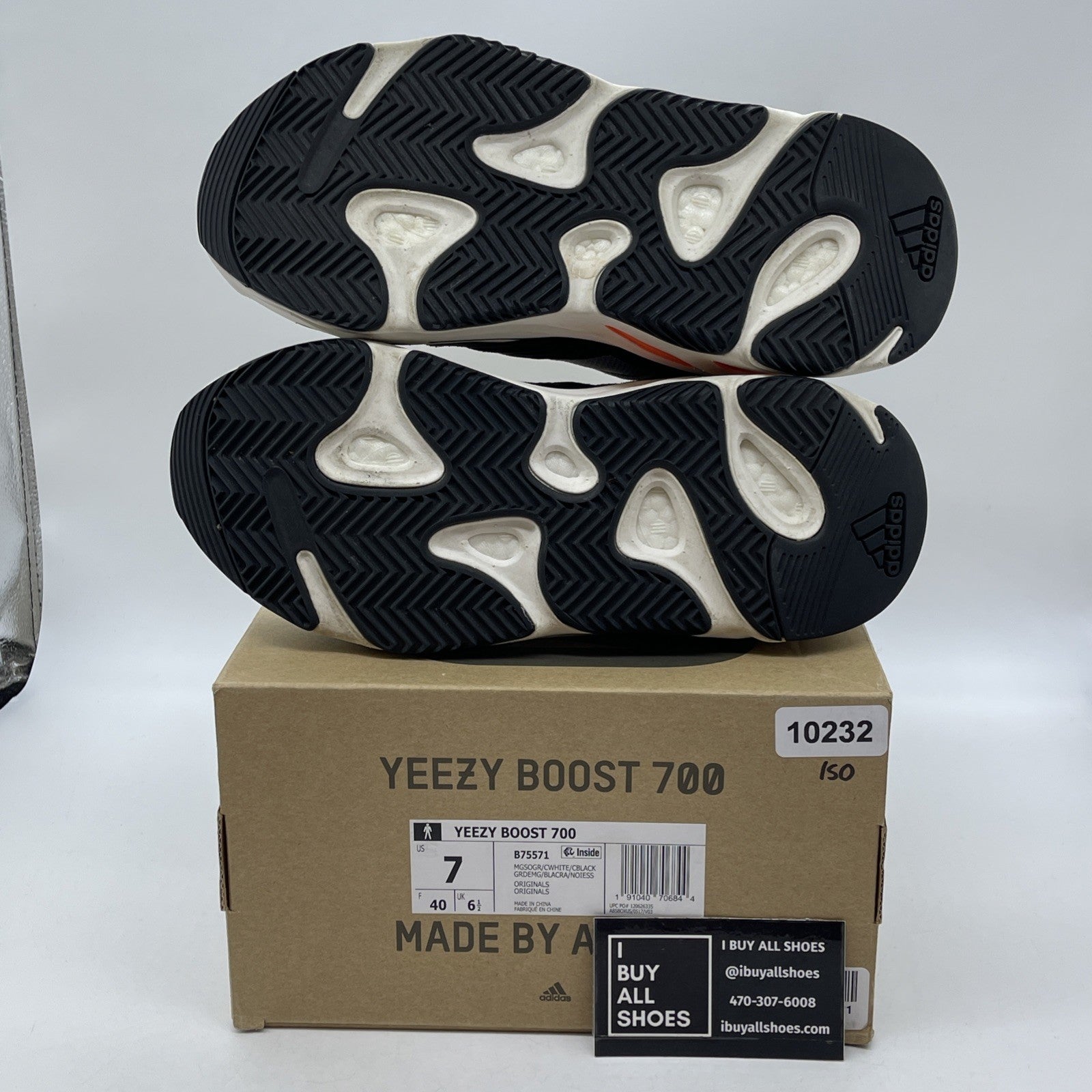 Size 7 - adidas Yeezy Boost 700 Low Wave Runner Suede Leather (B75571)