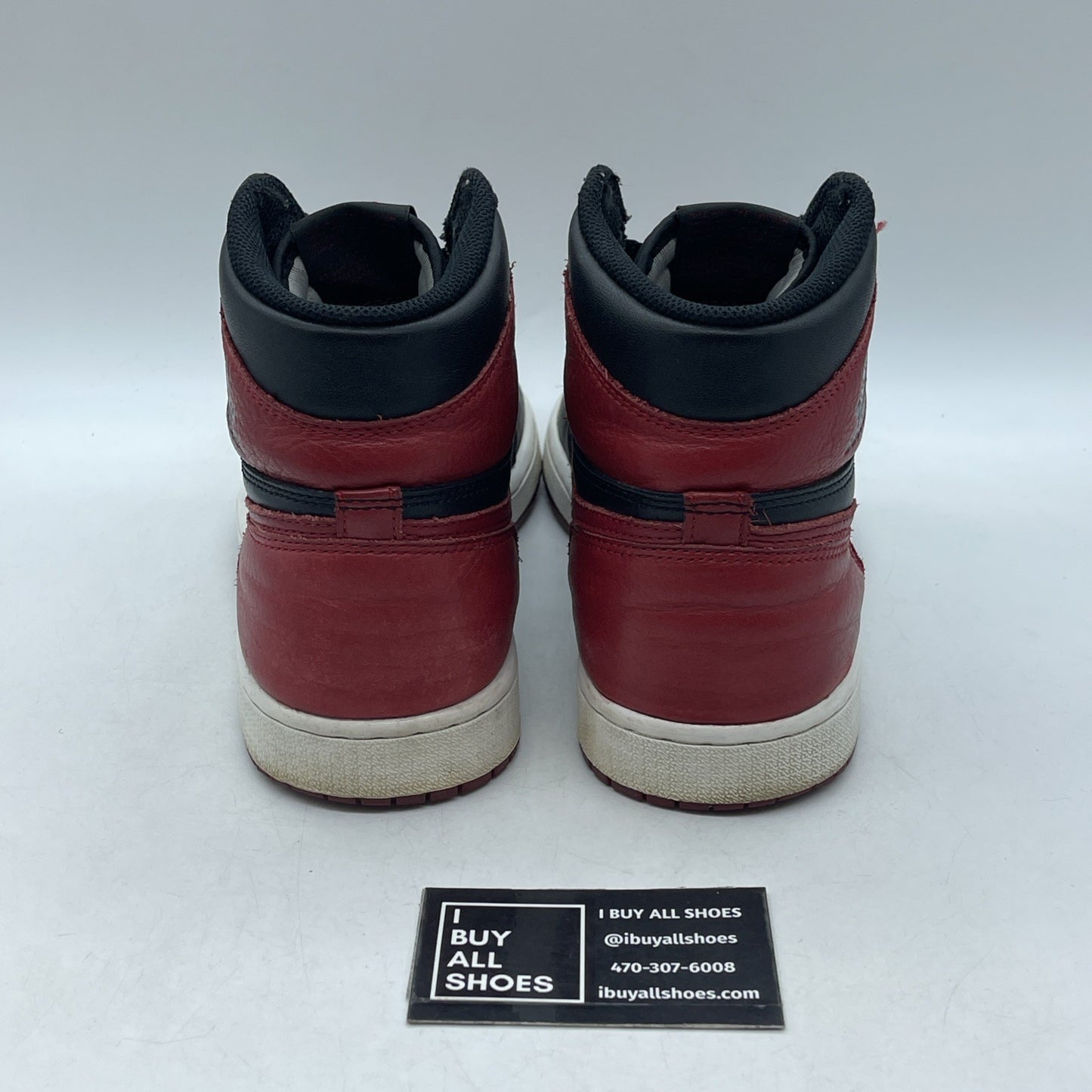 Size 9.5 - Air Jordan 1 Retro OG High Banned Bred (555088-001)