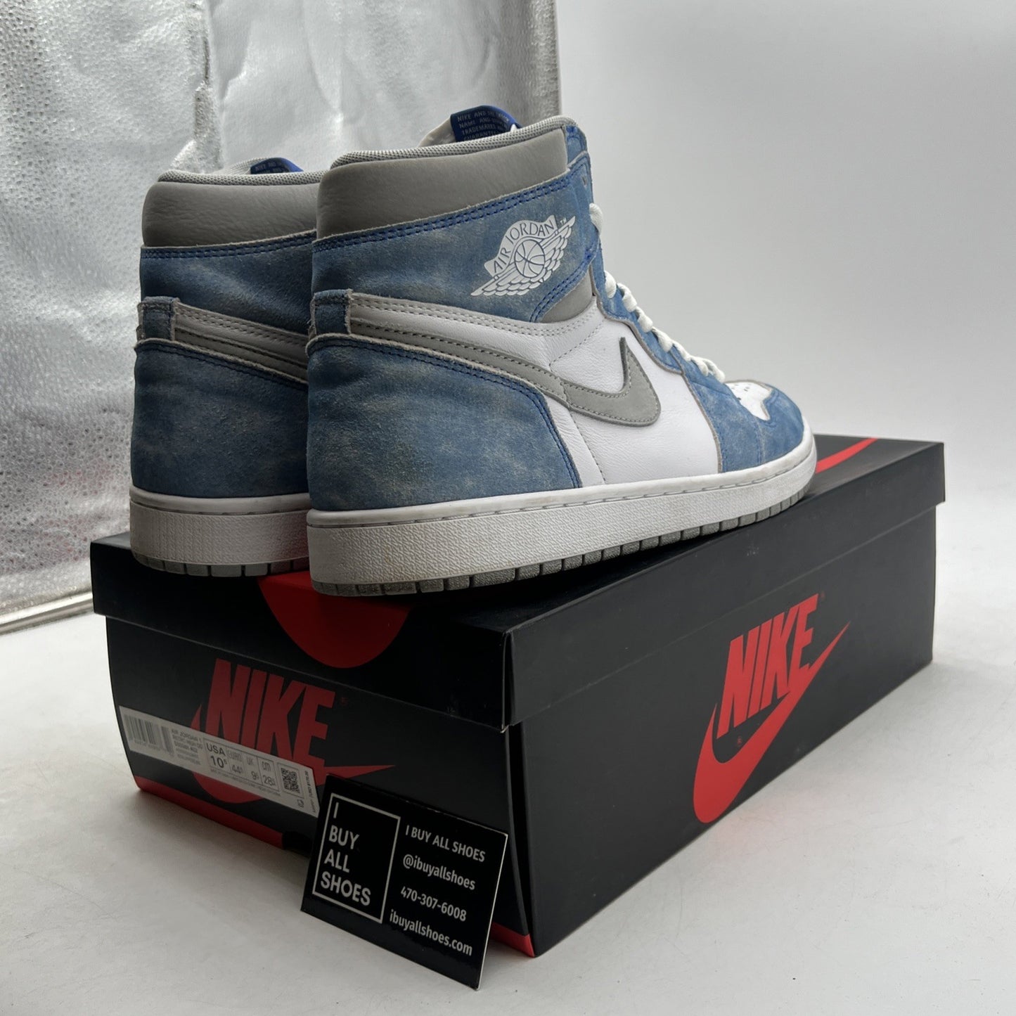 Size 10.5 - Air Jordan 1 Retro OG High Hyper Royal (555088-402)