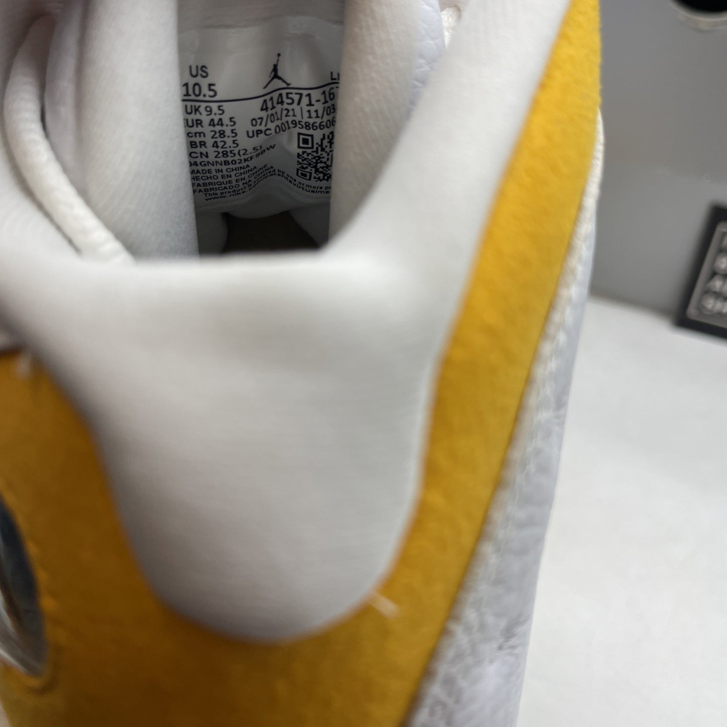 Size 10.5 - Air Jordan 13 Del Sol 2022 (414571-167)