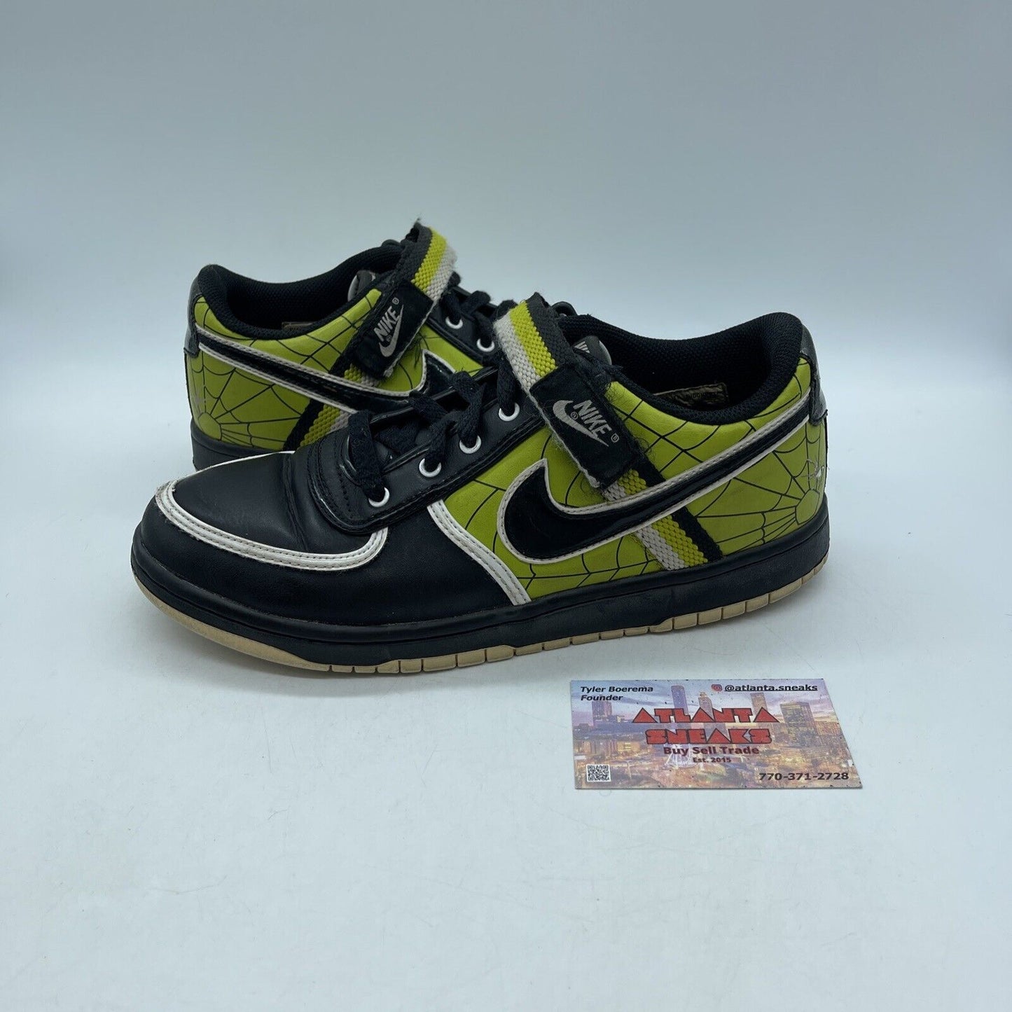 Size 7Y - Vandel low glow in the dark spider web Black Leather (314675-302)