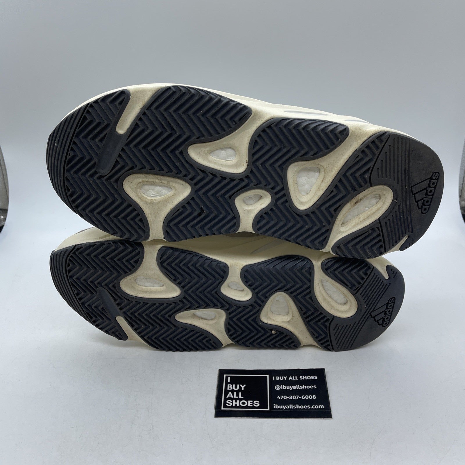 Size 9.5 - adidas Yeezy Boost 700 Low Analog (EG7596)