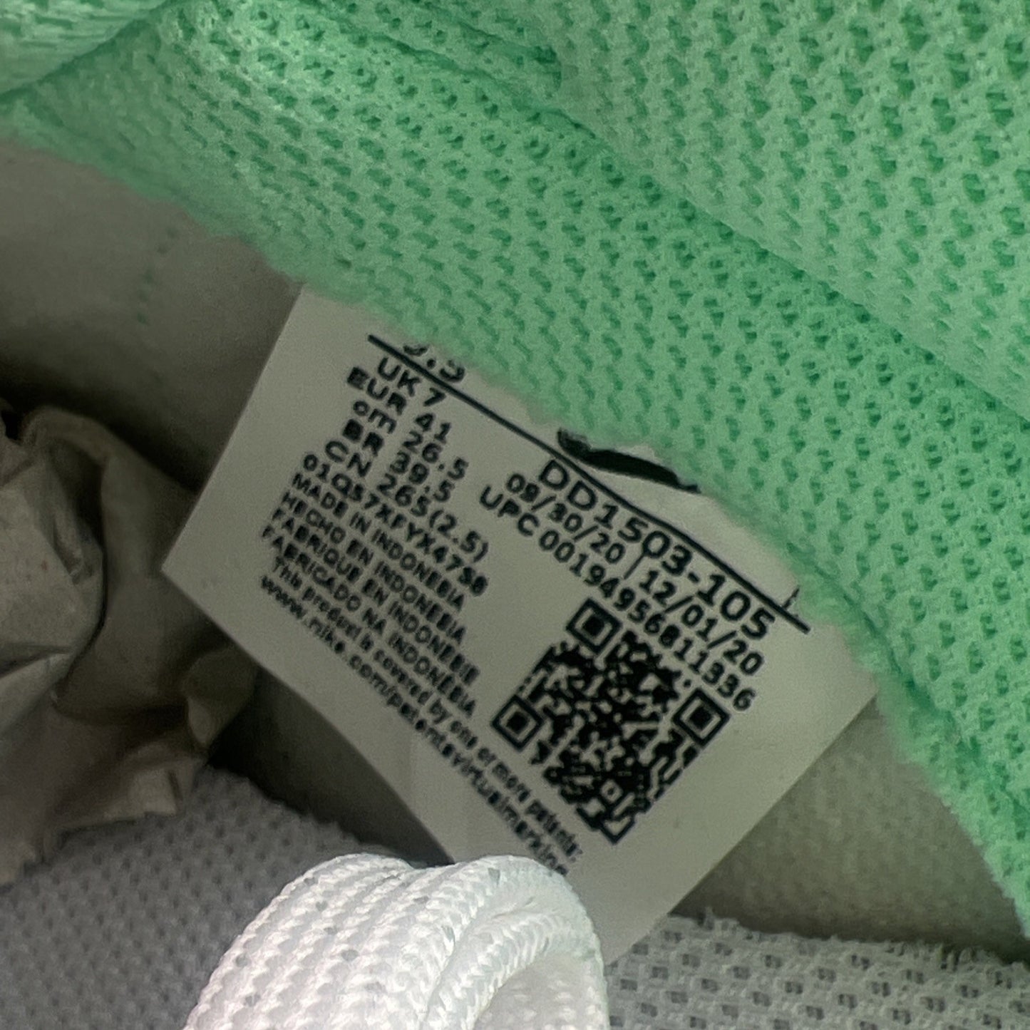 Size 9.5 - Nike Dunk Low Green Glow W (DD1503-105)