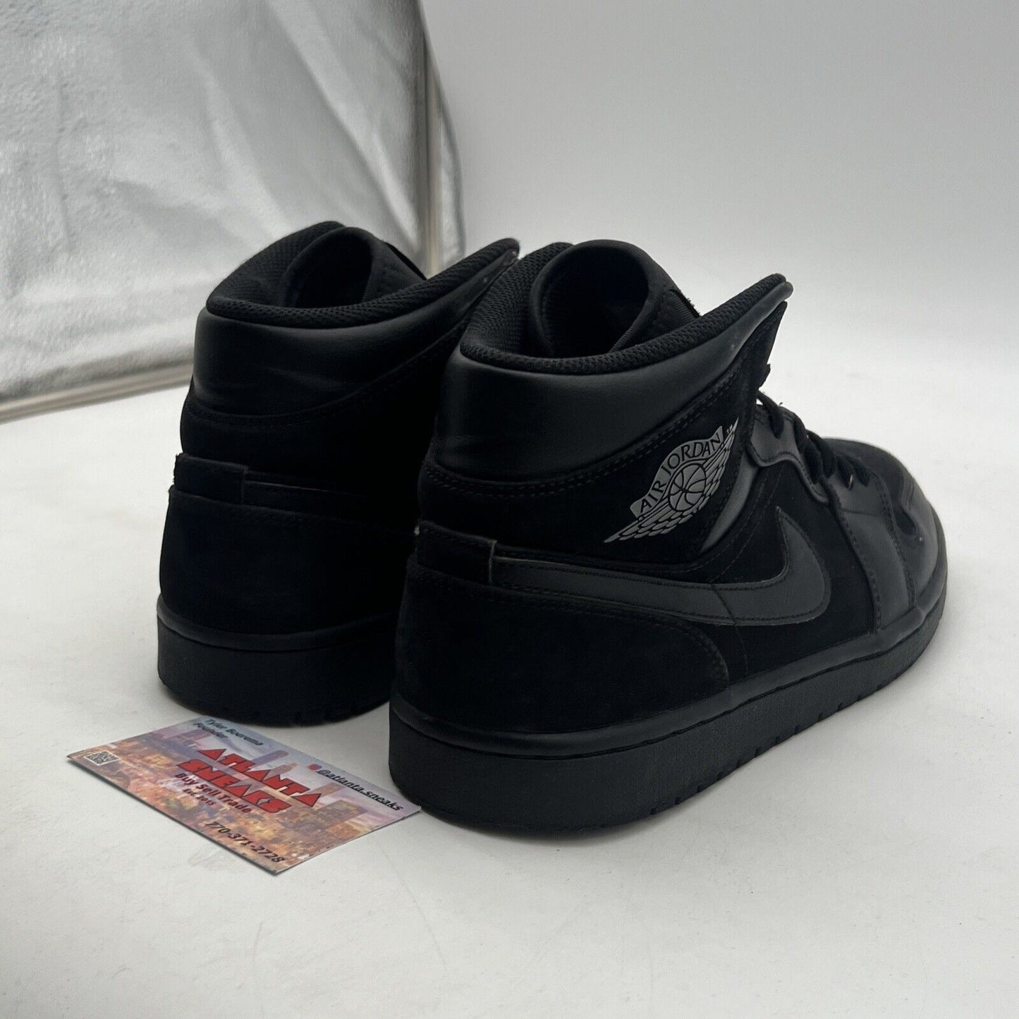 Size 9 - Air Jordan 1 Mid Black (554724-050)