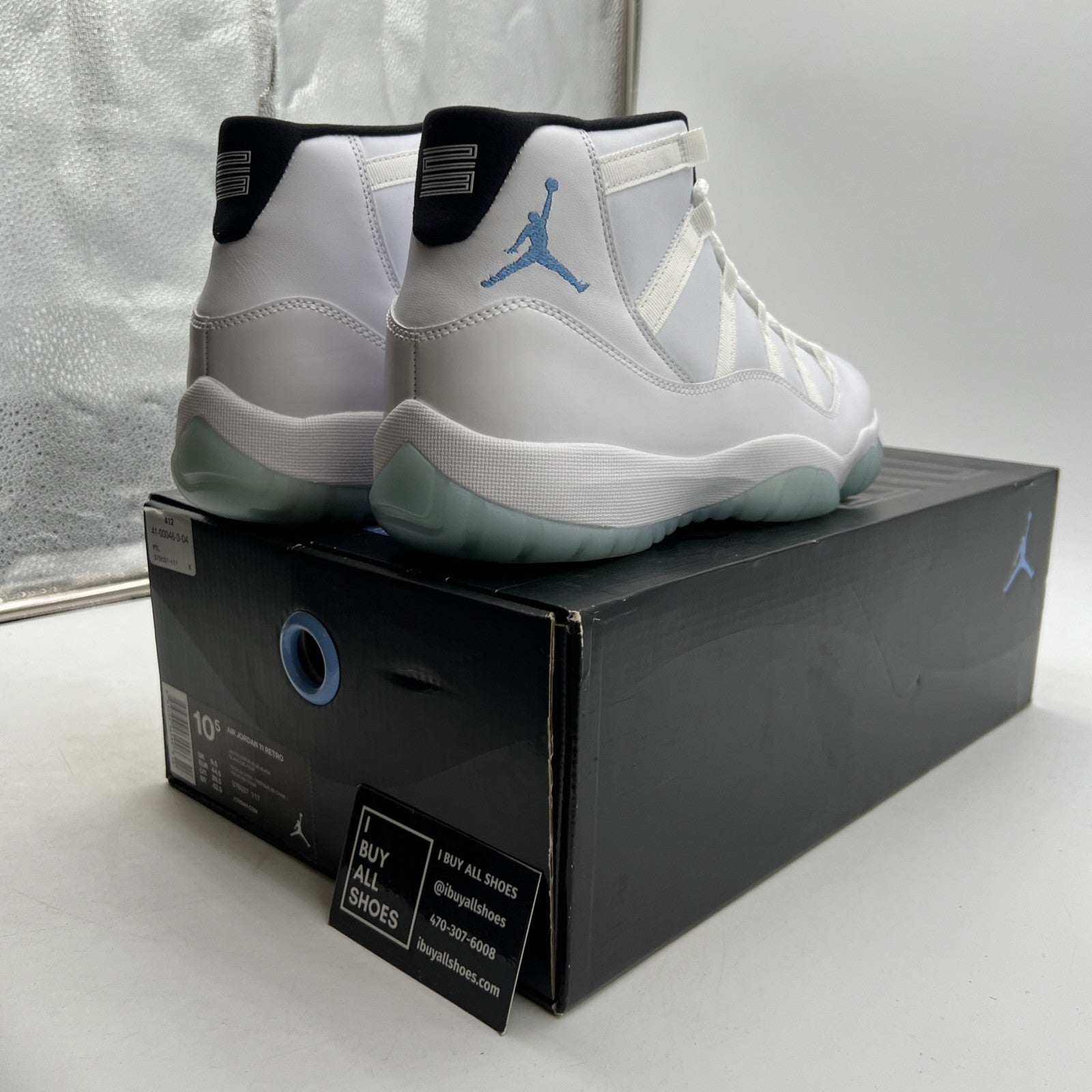 Size 10.5 - Air Jordan 11 Retro High Legend Blue (378037-117)