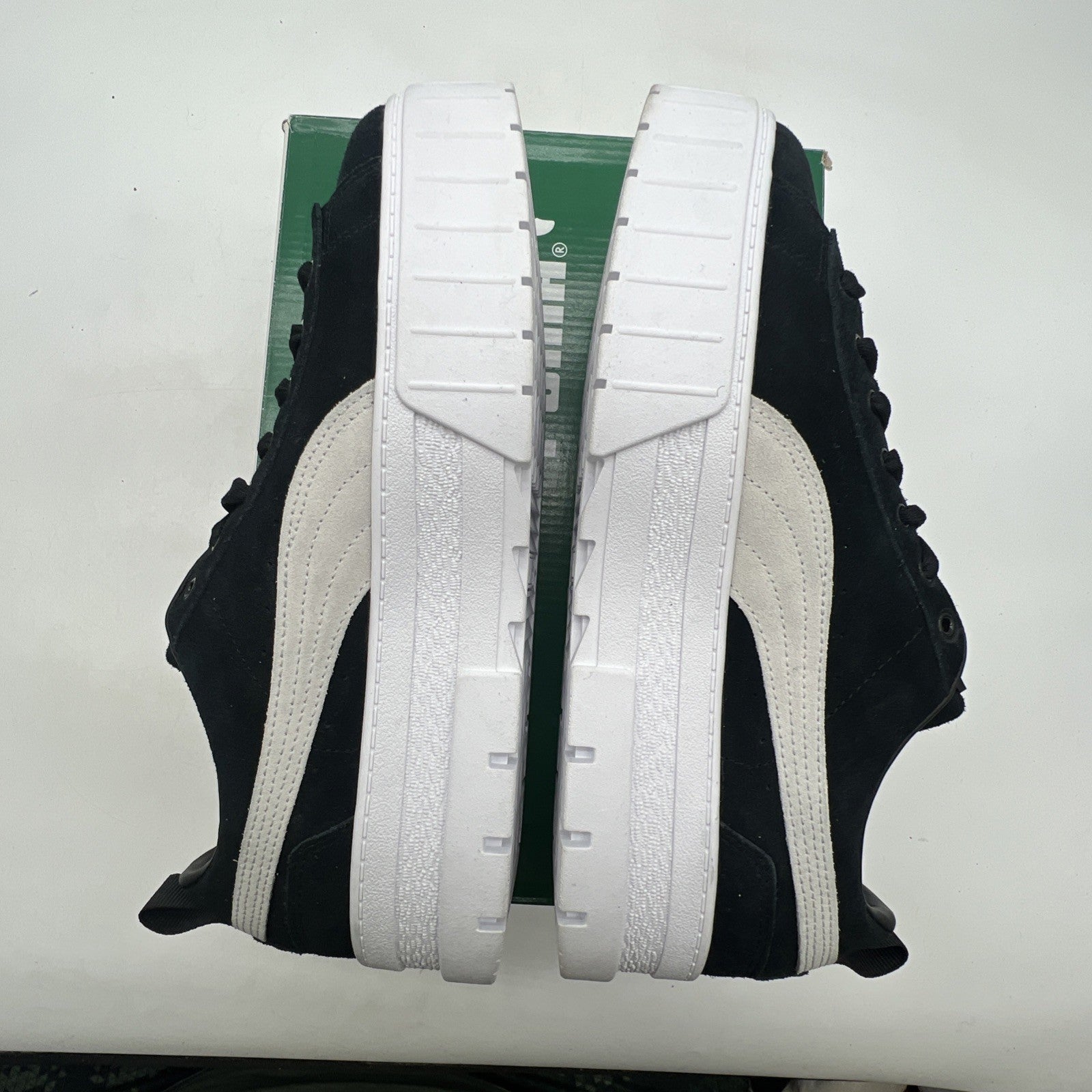 Size 11 - PUMA Mayze Black White W (380784-01)