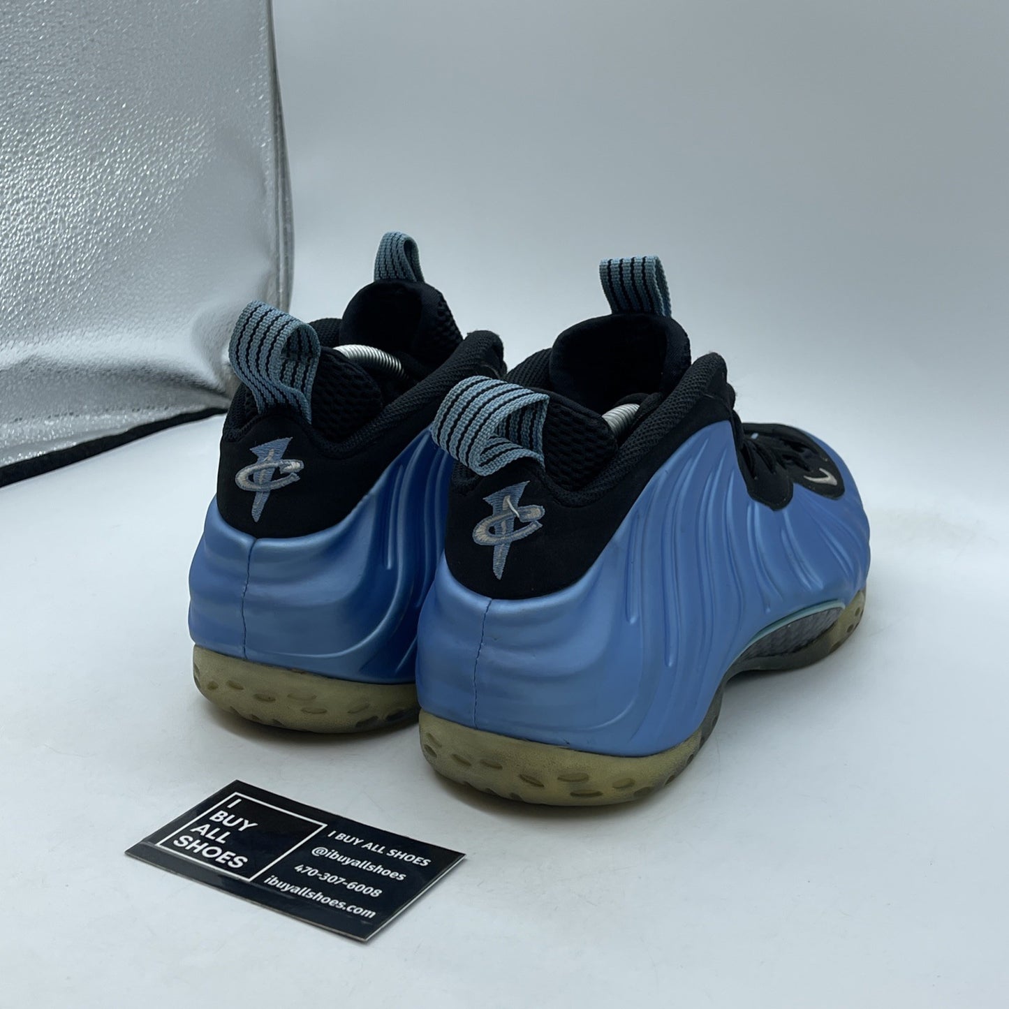 Size 8 - Nike Air Foamposite One University Blue Black Suede (314996-402)