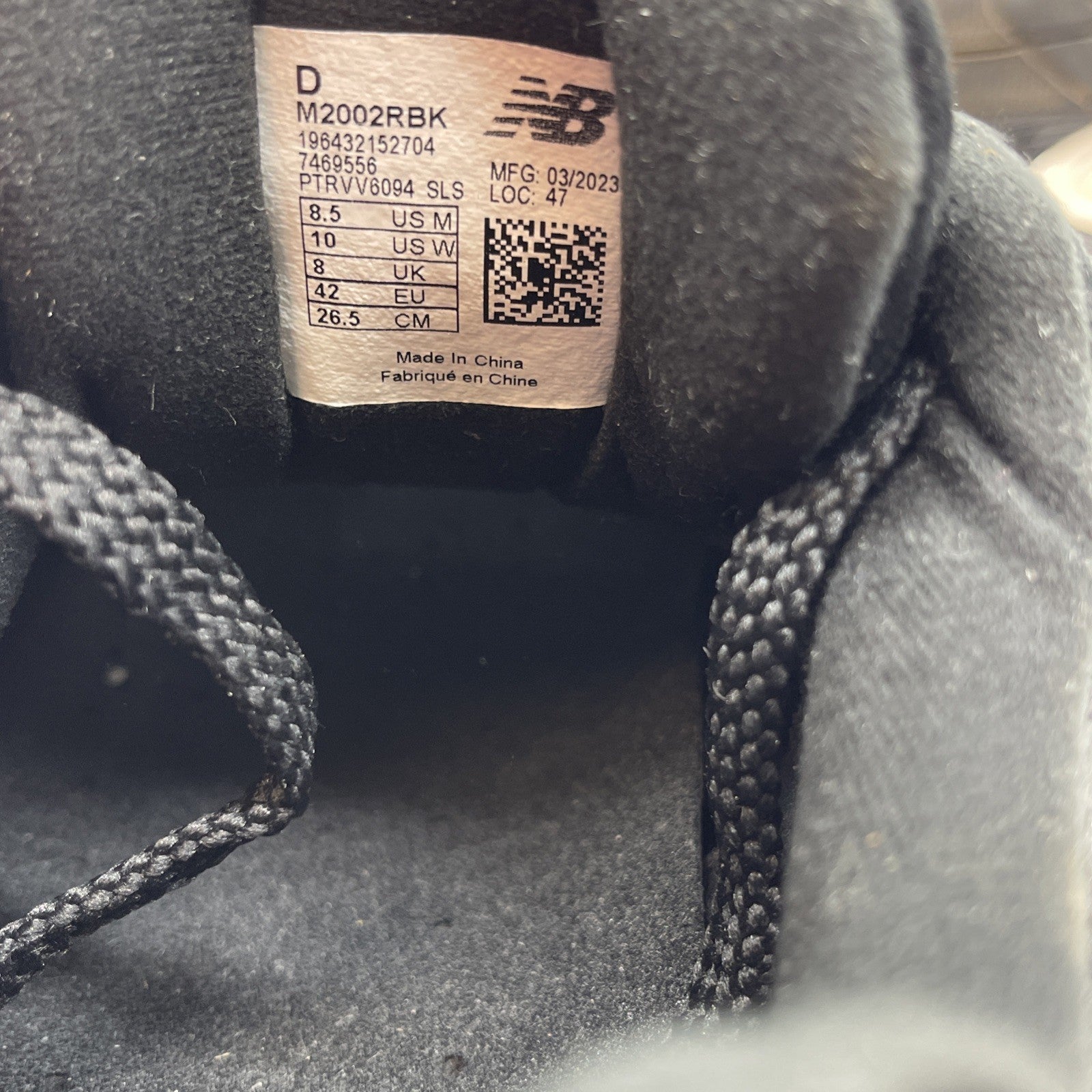 Size 8.5 - New Balance 2002R Black Gunmetal Grey Suede Leather (M2002RBK)