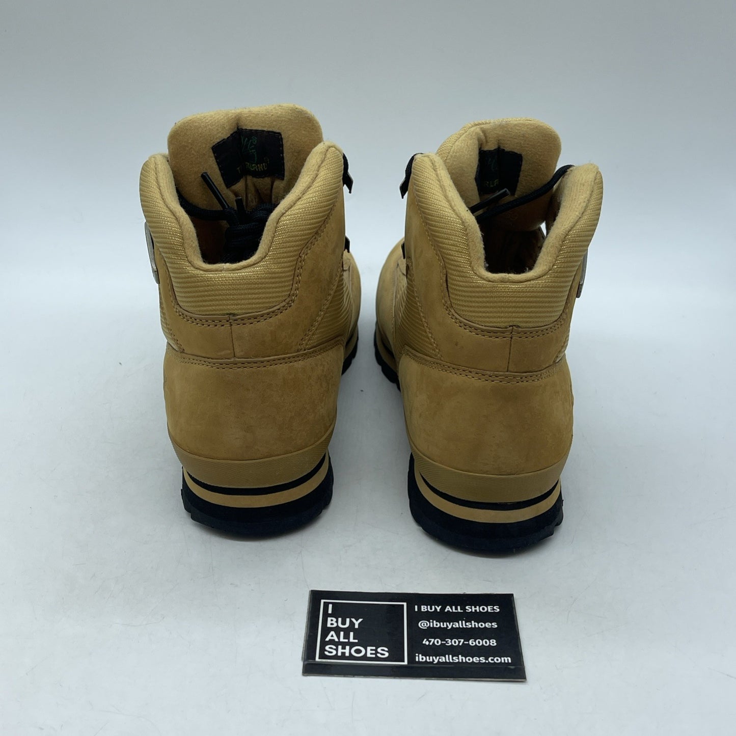 Size 9W - WOMEN'S TIMBERLAND HIKING BOOTS (86044-0959)