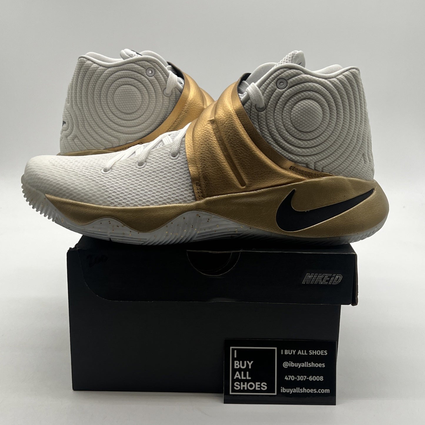 Size 9.5 - Nike Kyrie 2 ID Basketball Nike Black, white & Gold Rare (843253-983)