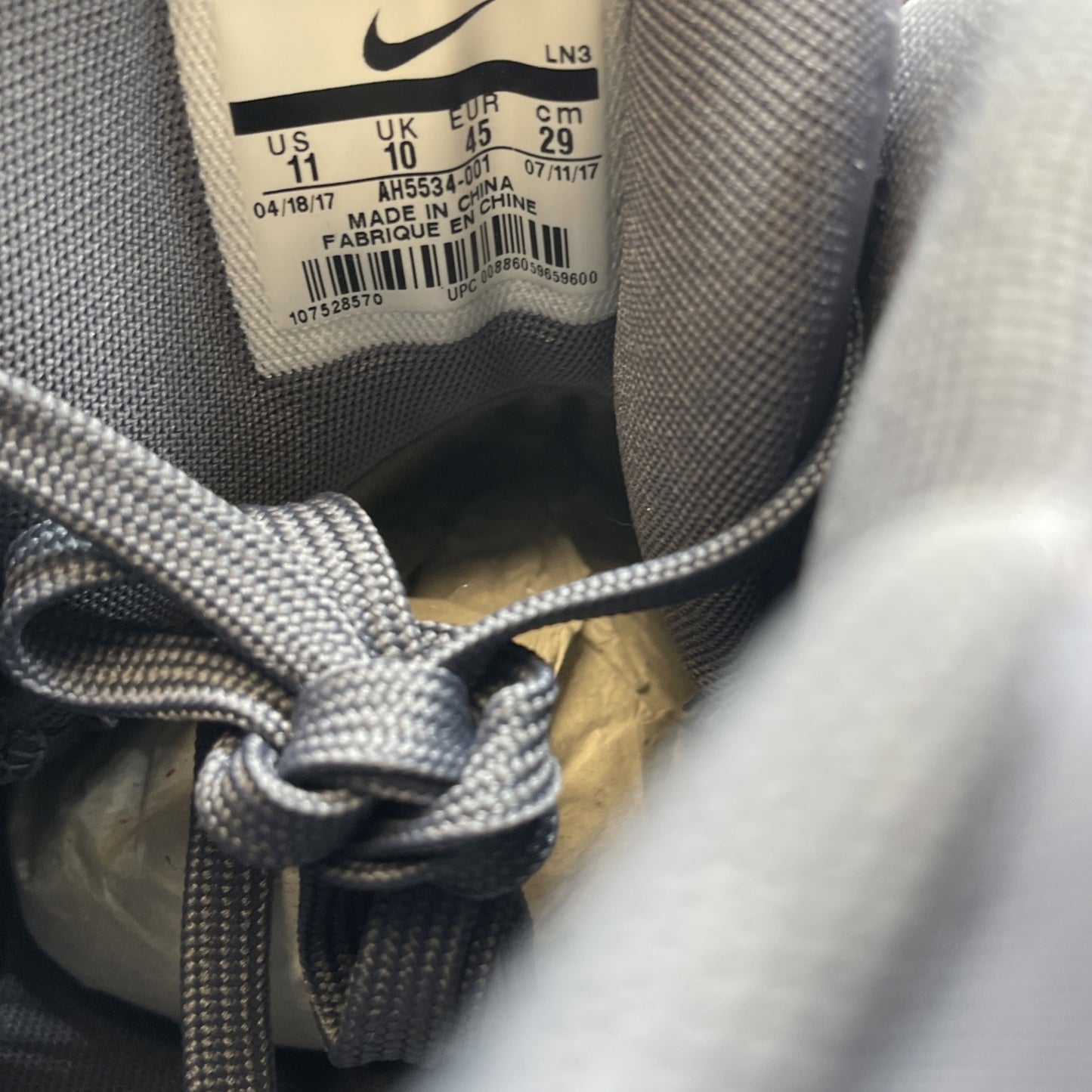 Size 11 - Nike Air Force Max Light Carbon (AH5534-001)