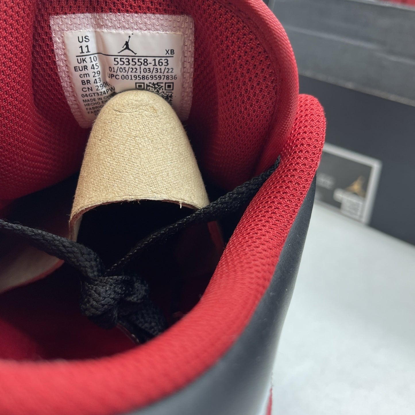 Size 11 - Air Jordan 1 Low Bred Toe (553558-612)