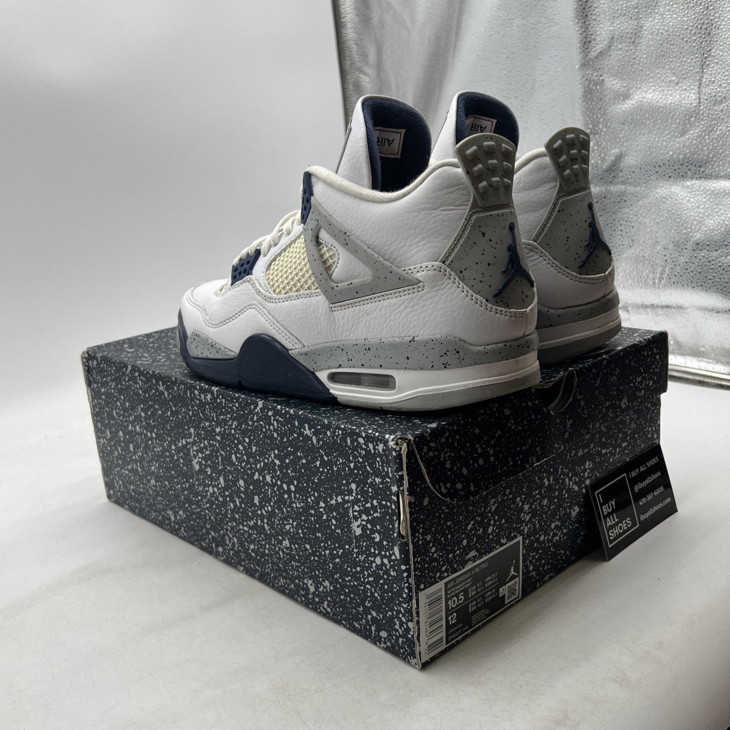 Size 10.5 - Air Jordan 4 Retro Mid Midnight Navy (DH6927-140)