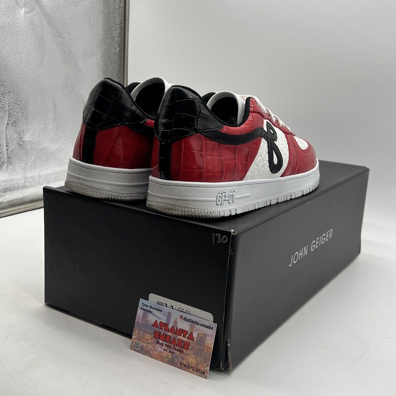 Size 11 - JOHN GEIGER GF-01 LOW LUX Chicago
