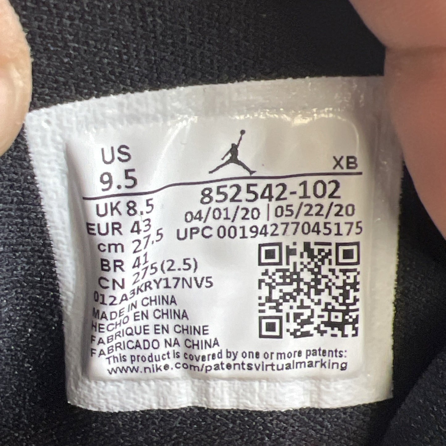 Size 9.5 - Air Jordan 1 SE Mid Royal Black Toe (852542-102)