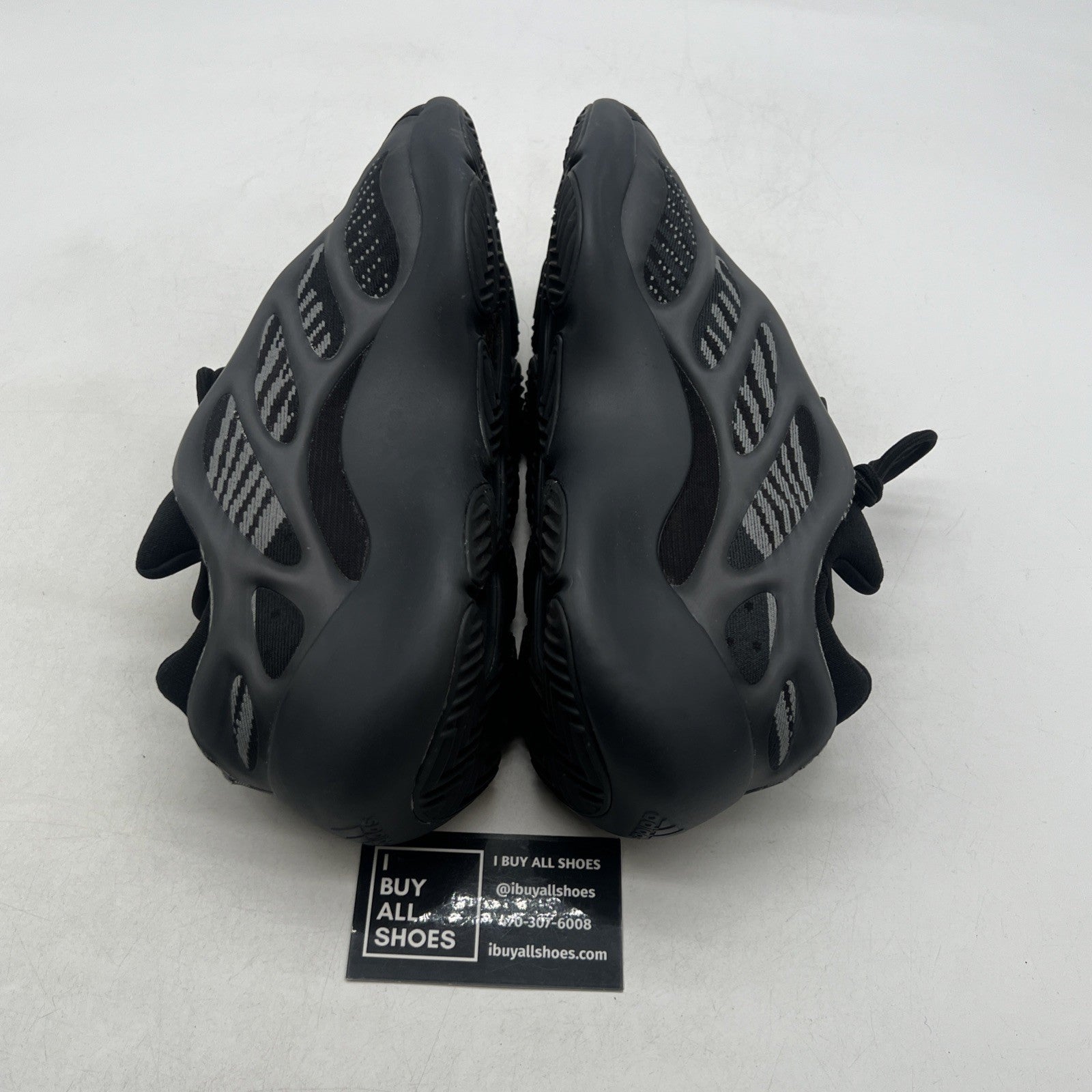 Size 9.5 - Adidas Yeezy 700 V3 Alvah (H67799)