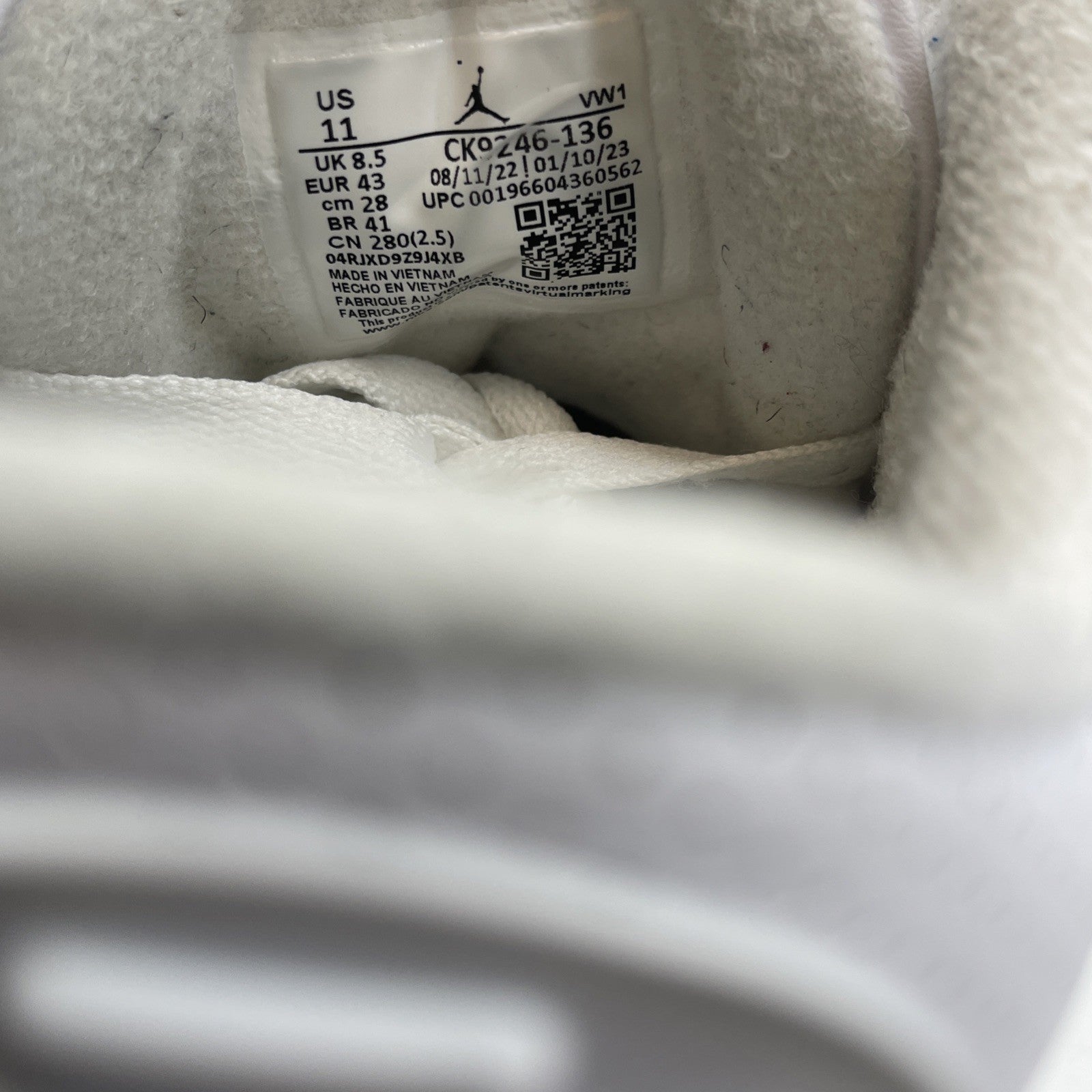 Size 11W - Jordan 3 Retro Lucky Green Grey White Suede Leather (CK9246-136)