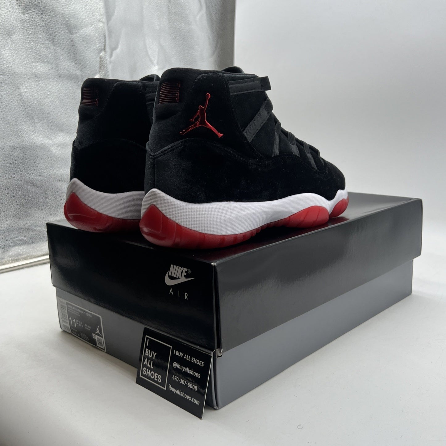 Size 11.5 - Air Jordan 11 Retro Bred Velvet W (DB5457-061)