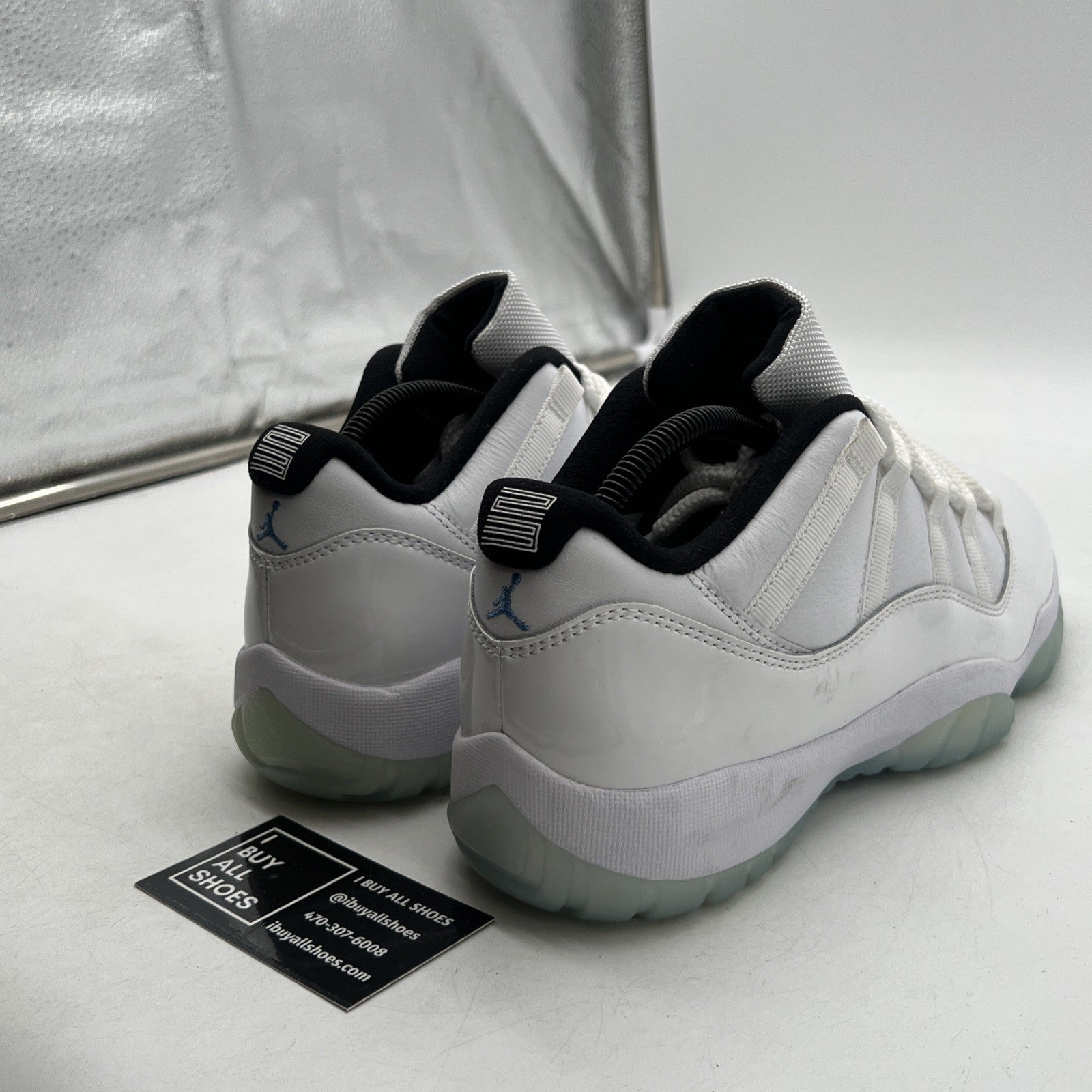 Size 9 - Air Jordan 11 Retro Low Legend Blue (AV2187-117)