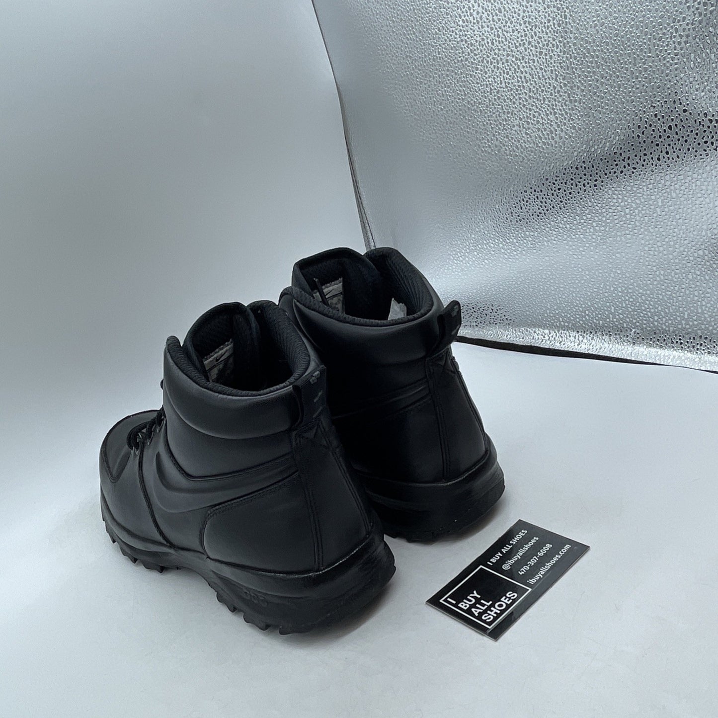 Size 11 - Nike Manoa Leather Black (454350-003)