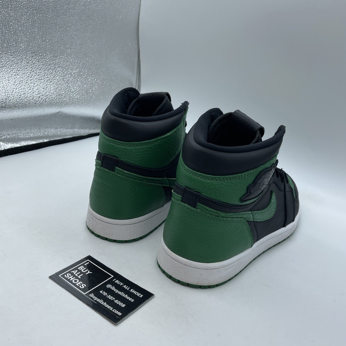 Size 10 - Jordan 1 Retro OG High Pine Green 2.0 Black Leather (555088-030)