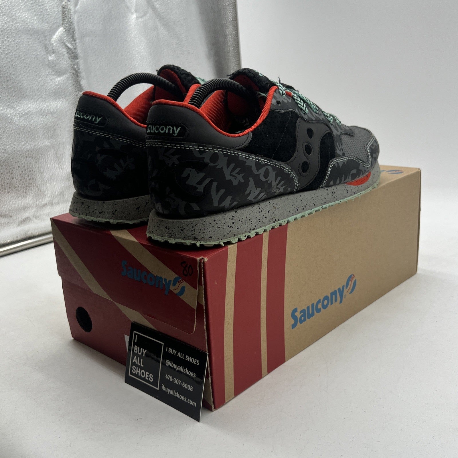 Size 10 - Saucony DXN Trainer NYC (S70189-1)