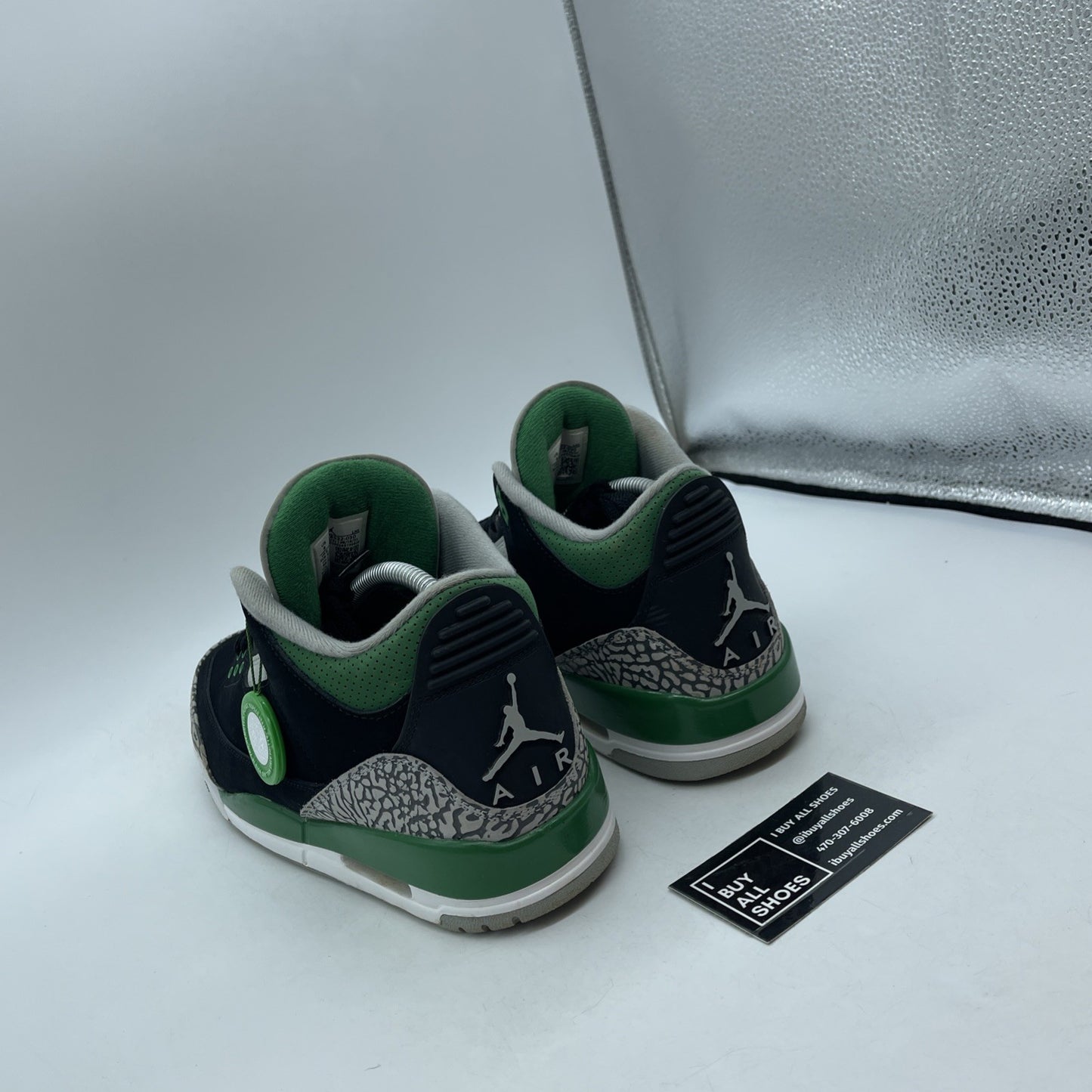 Size 9 - Jordan 3 Retro Mid Pine Green Black Grey White Suede (CT8532-030)