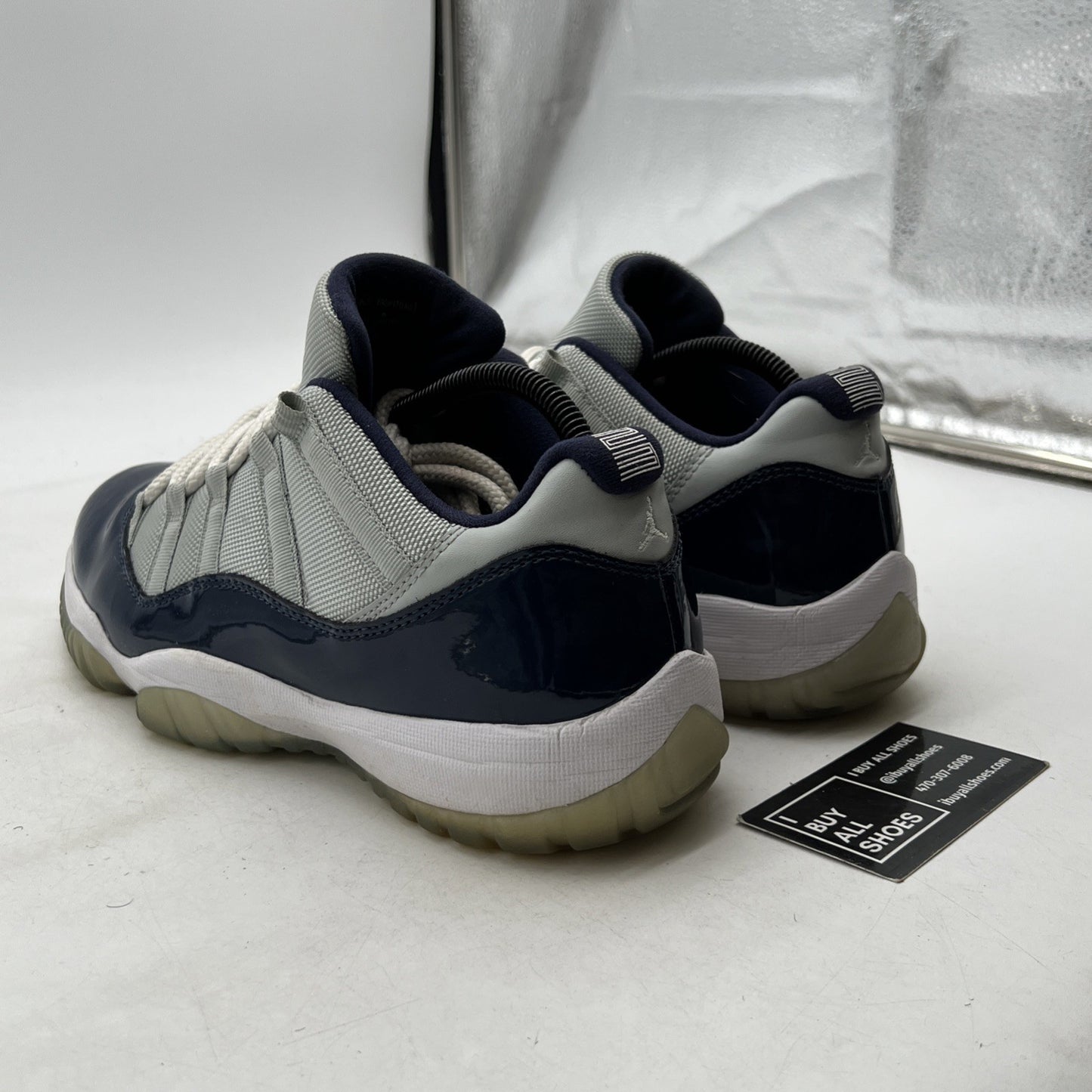 Size 9.5 - Air Jordan 11 Retro Low Georgetown (528895-007)