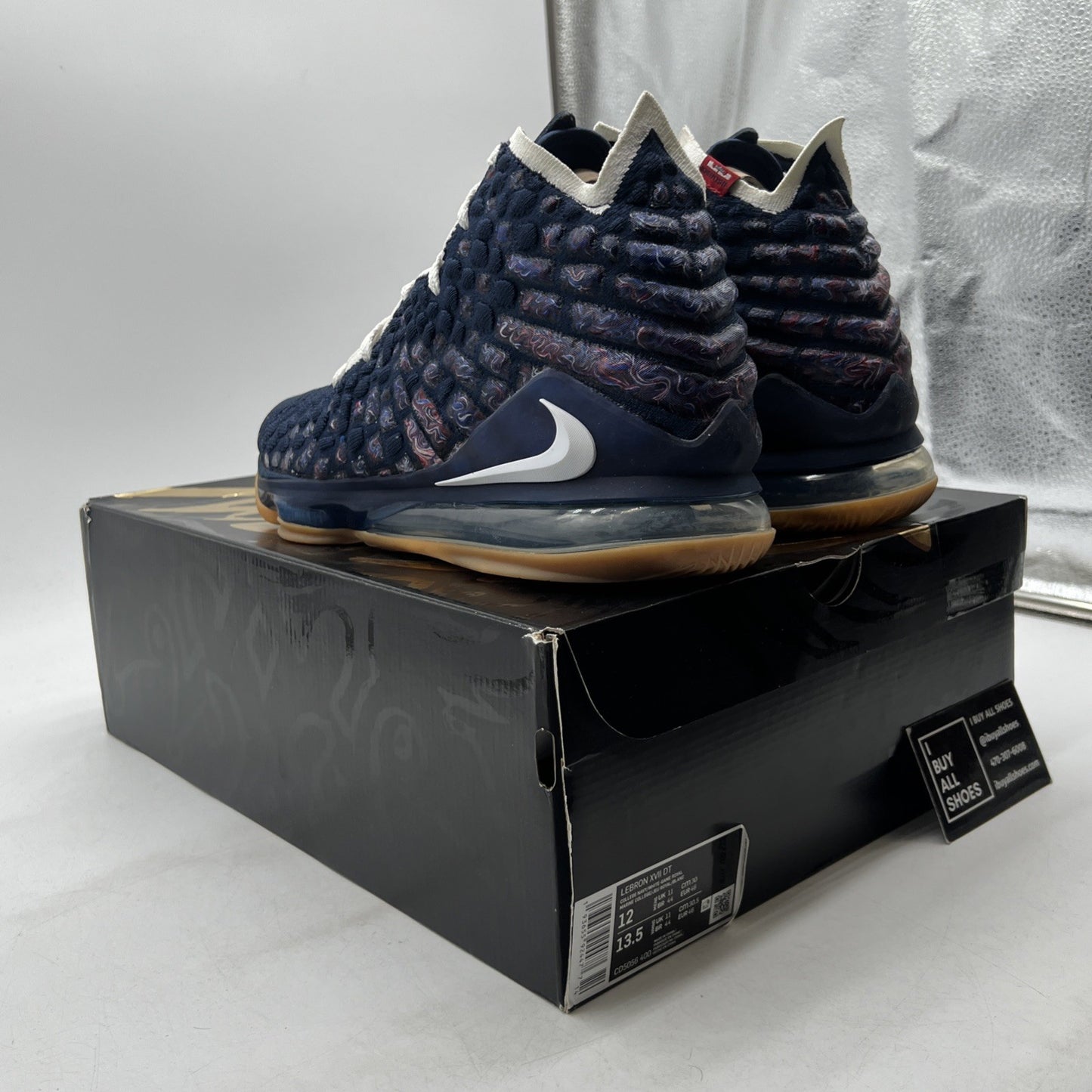 Size 12 - Nike LeBron 17 UConn - (CD5056-400)