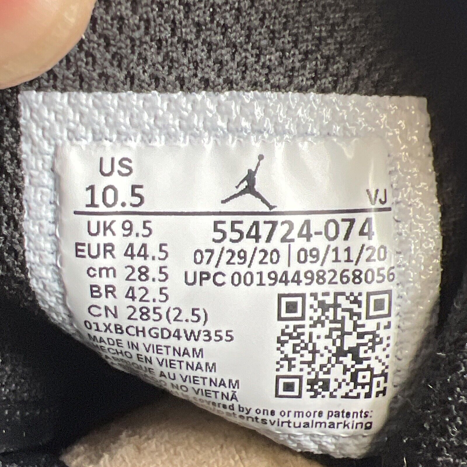 Size 10.5 - Air Jordan 1 Mid Banned 2020 (554724-074)