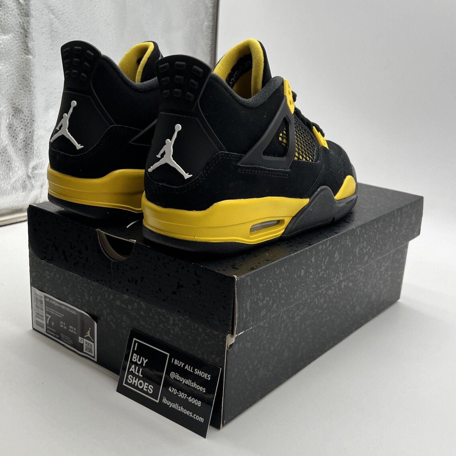Size 7 - Air Jordan 4 Retro Mid Thunder (408452-017)
